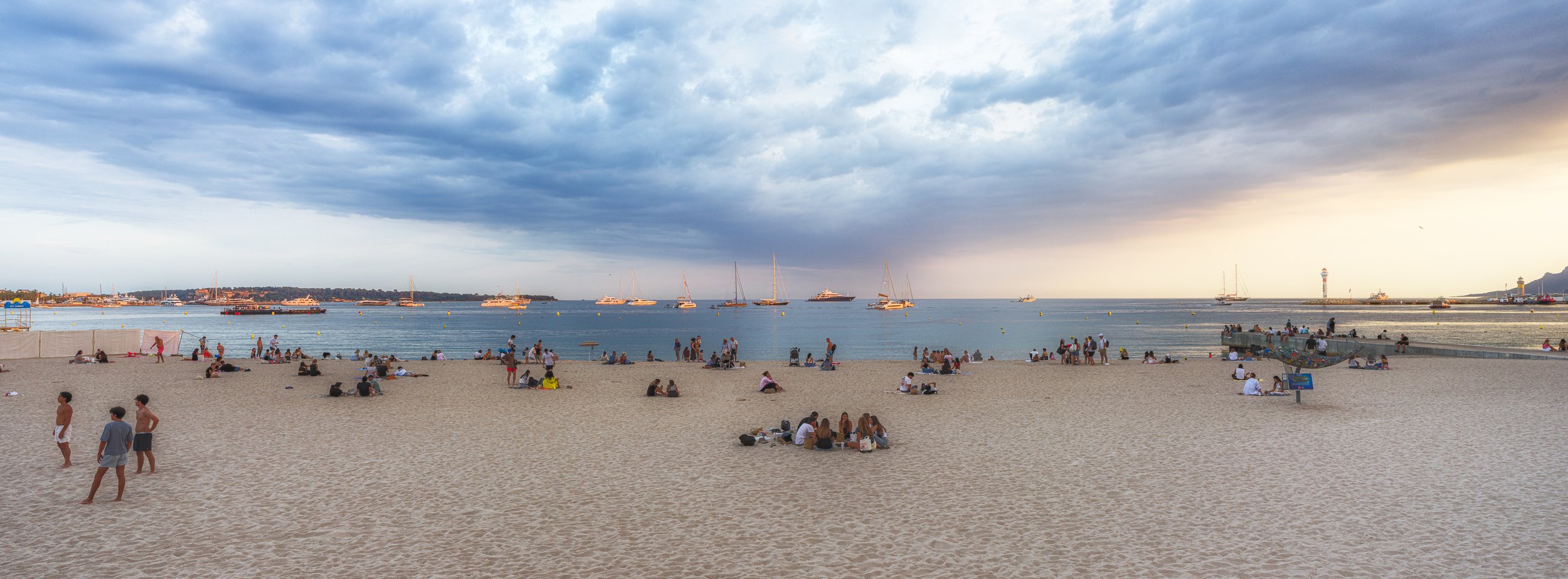 Cannes B0031540 copy.jpg