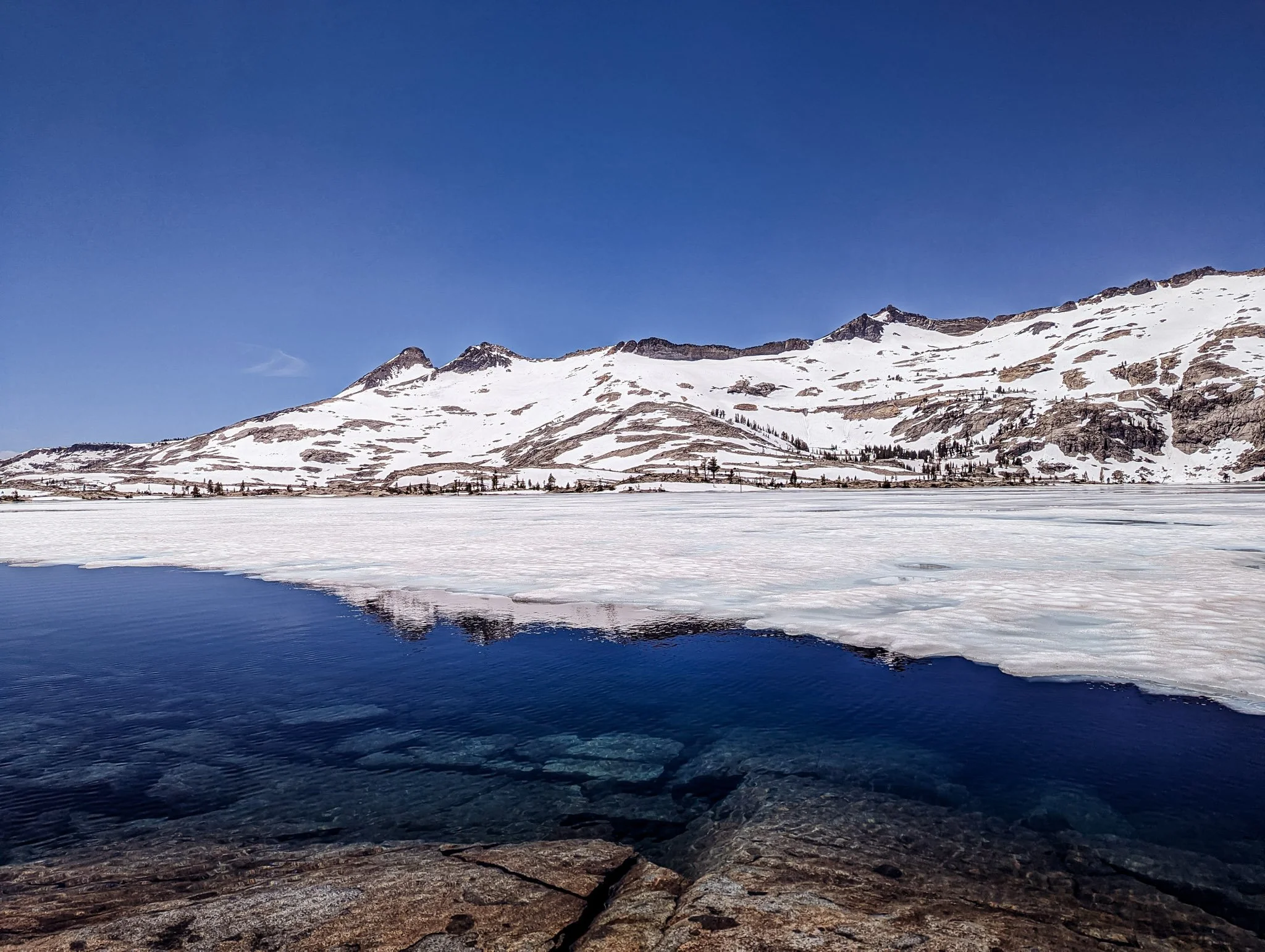 The Sapphire &amp; The Snow: A Journey to the Frozen Heart of Lake Aloha