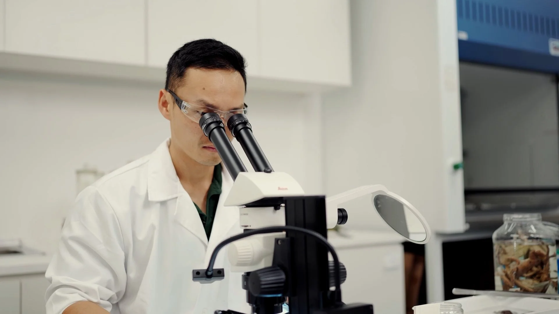 LKCNHM 10th Anniversary_Assembly_V1.00_10_03_10.Still058.jpg