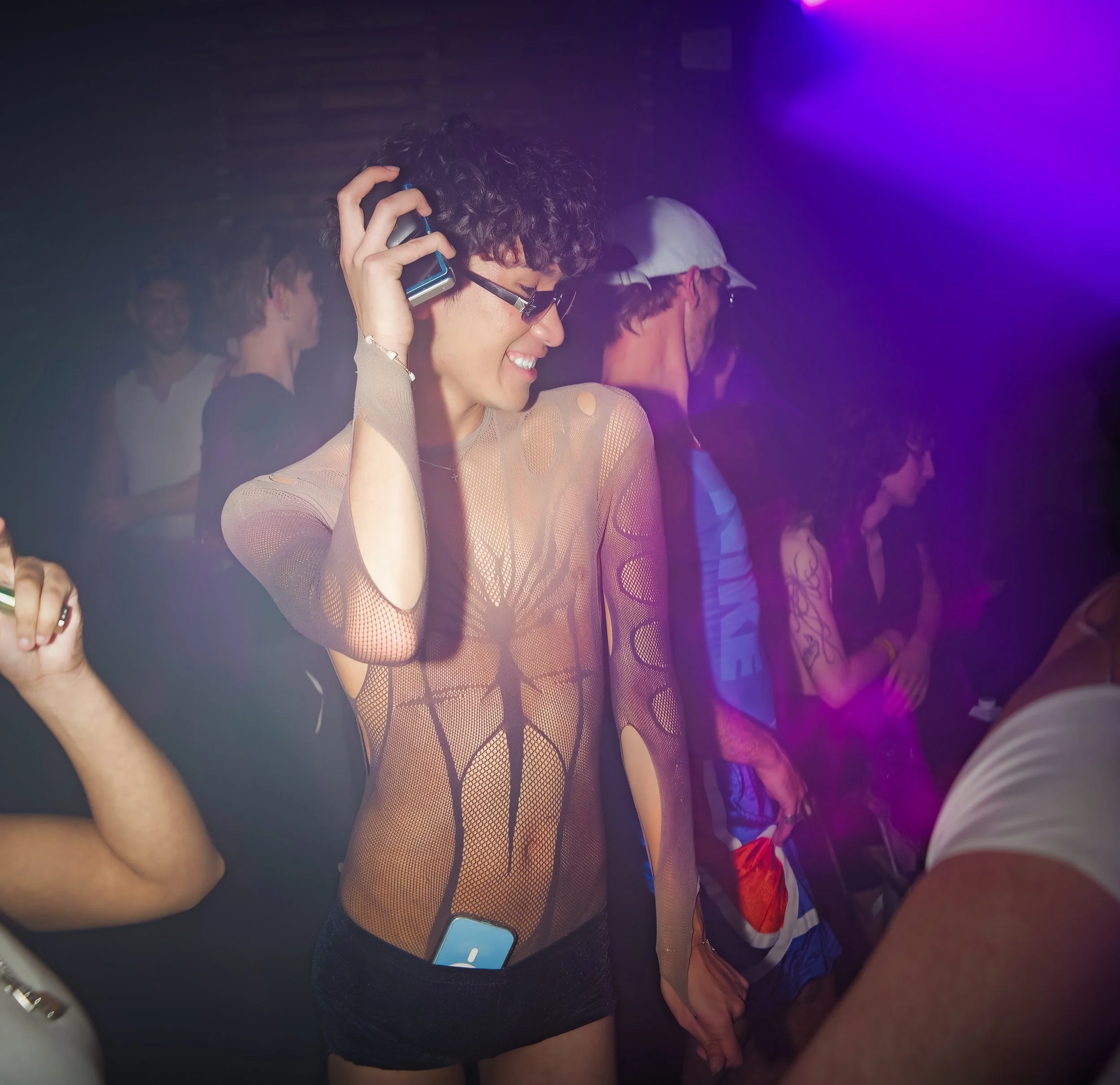 morganasteelephotographyRiposte_StripTease_36_VAnamorphic464.jpg