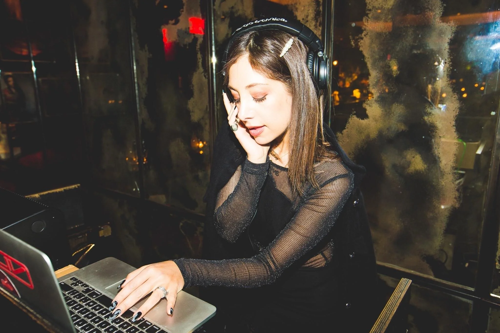 How Lindsay Luv Transitioned From Corporate to Creative