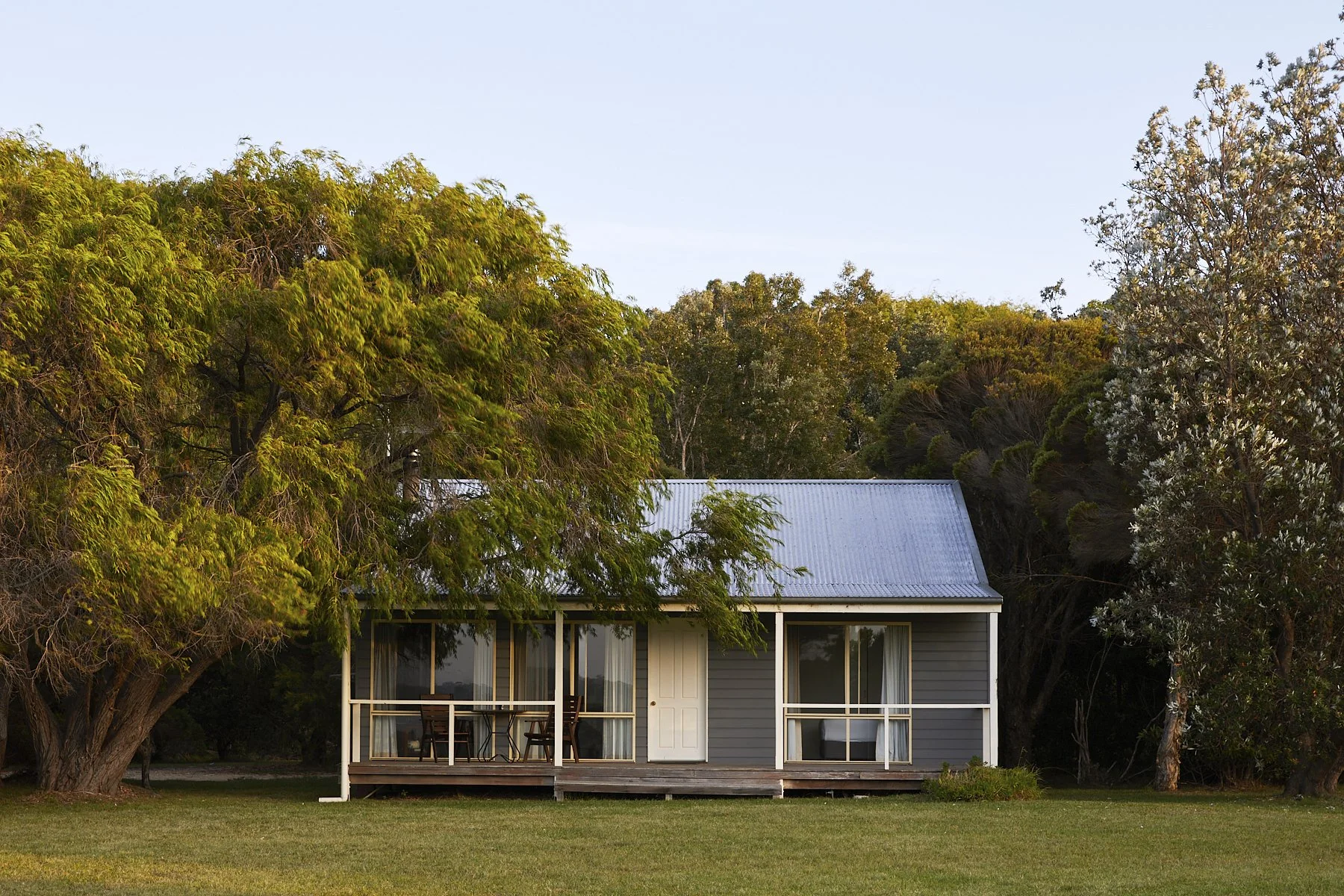 Mystery Bay Cottages