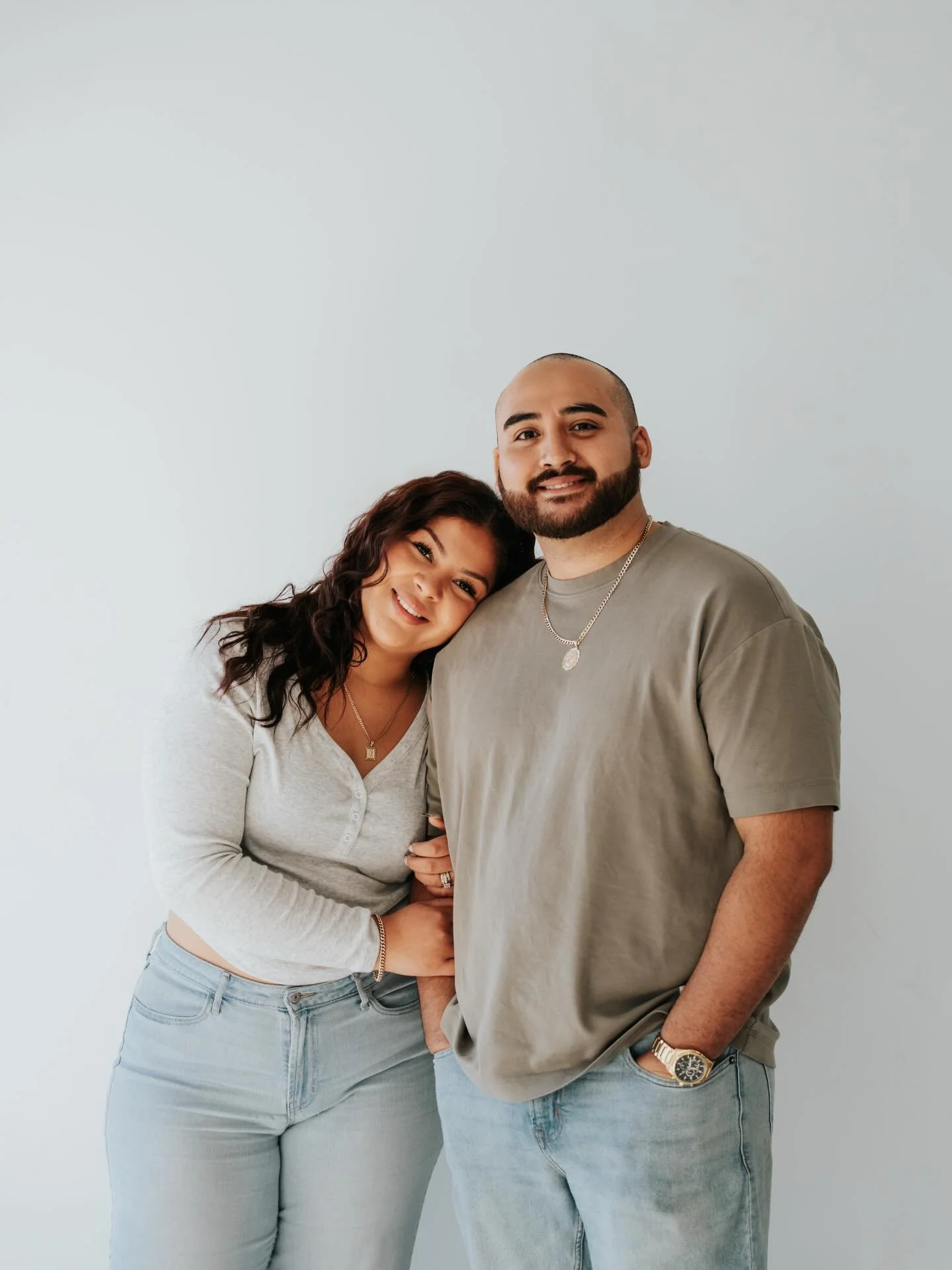 This is why I love what I do. Capturing such beautiful milestones &amp; authentic moments. 
➡️Swipe for the sweetest surprise 🤍
.
.
,
.
#lasvegasphotography #lasvegasphotographer #vegasphotographer #lasvegasportraitphotographer #vegasportraitphotogr