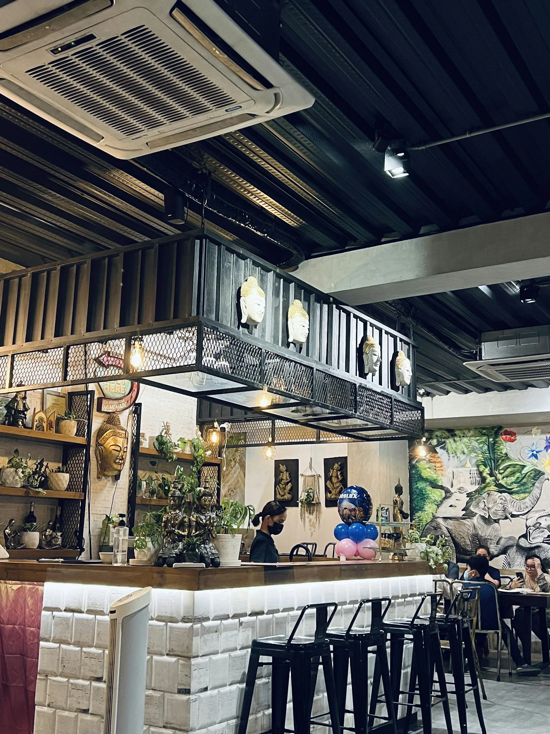 Relaxed Dining Concept