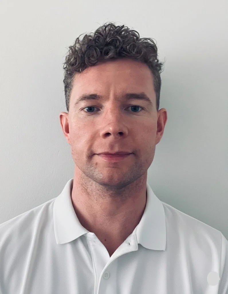 Steven providing sports massage therapy at Morningside clinic Edinburgh