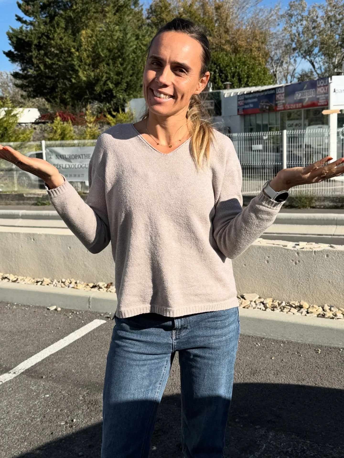 ✨ Coaching 1:1 aujourd&rsquo;hui ✨

J&rsquo;ai accompagn&eacute; une consultante au profil lumineux, d&eacute;j&agrave; tr&egrave;s ancr&eacute;e dans son univers.
Le challenge ?
Lui construire une strat&eacute;gie commerciale sur mesure, sans la d&e