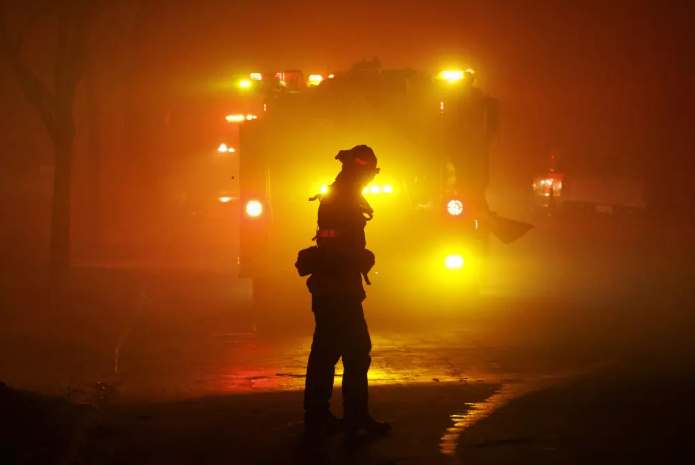 With Altadena burning, L.A. County lacked satellite mapping tool used by other agencies