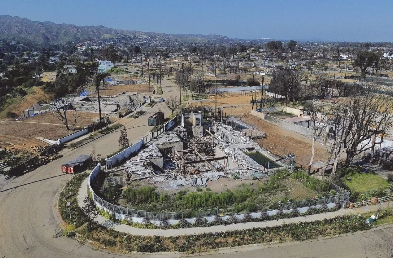 Homes With Toxic Smoke Damage Deepen Insurance Nightmare in LA