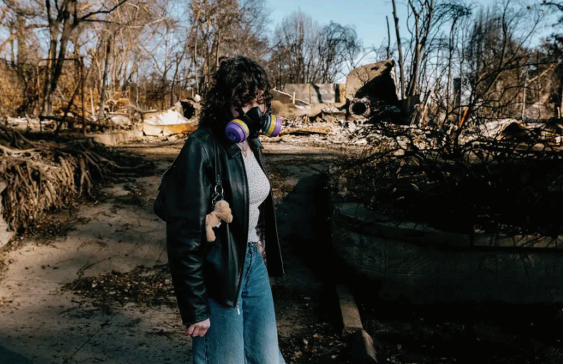 L.A.'s Clear Skies Conceal a 'Toxic Soup'