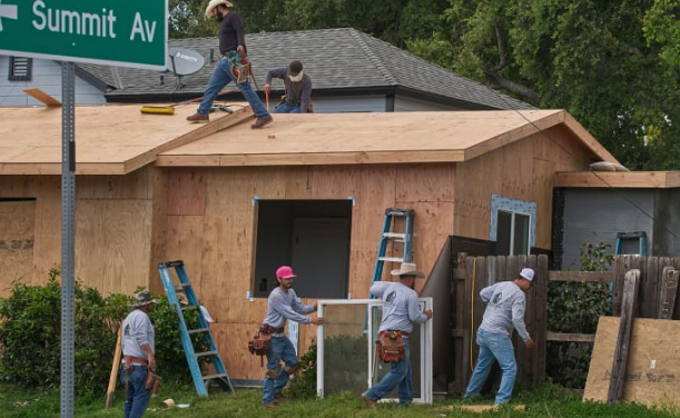 How an L.A. community of wildfire survivors is getting insurance to pay for contamination testing