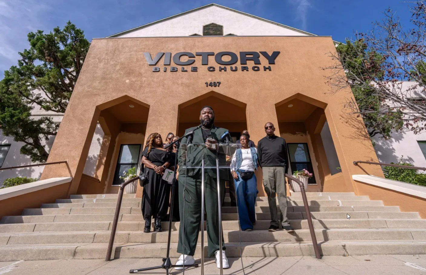 With generational wealth at stake, Altadena’s black Eaton fire survivors organize to tell their stories