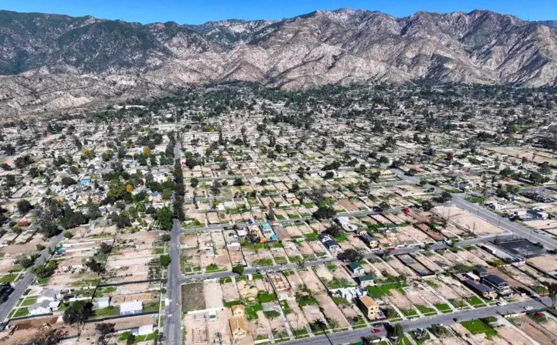 Elder fraud prevention workshop caters to Eaton fire survivors