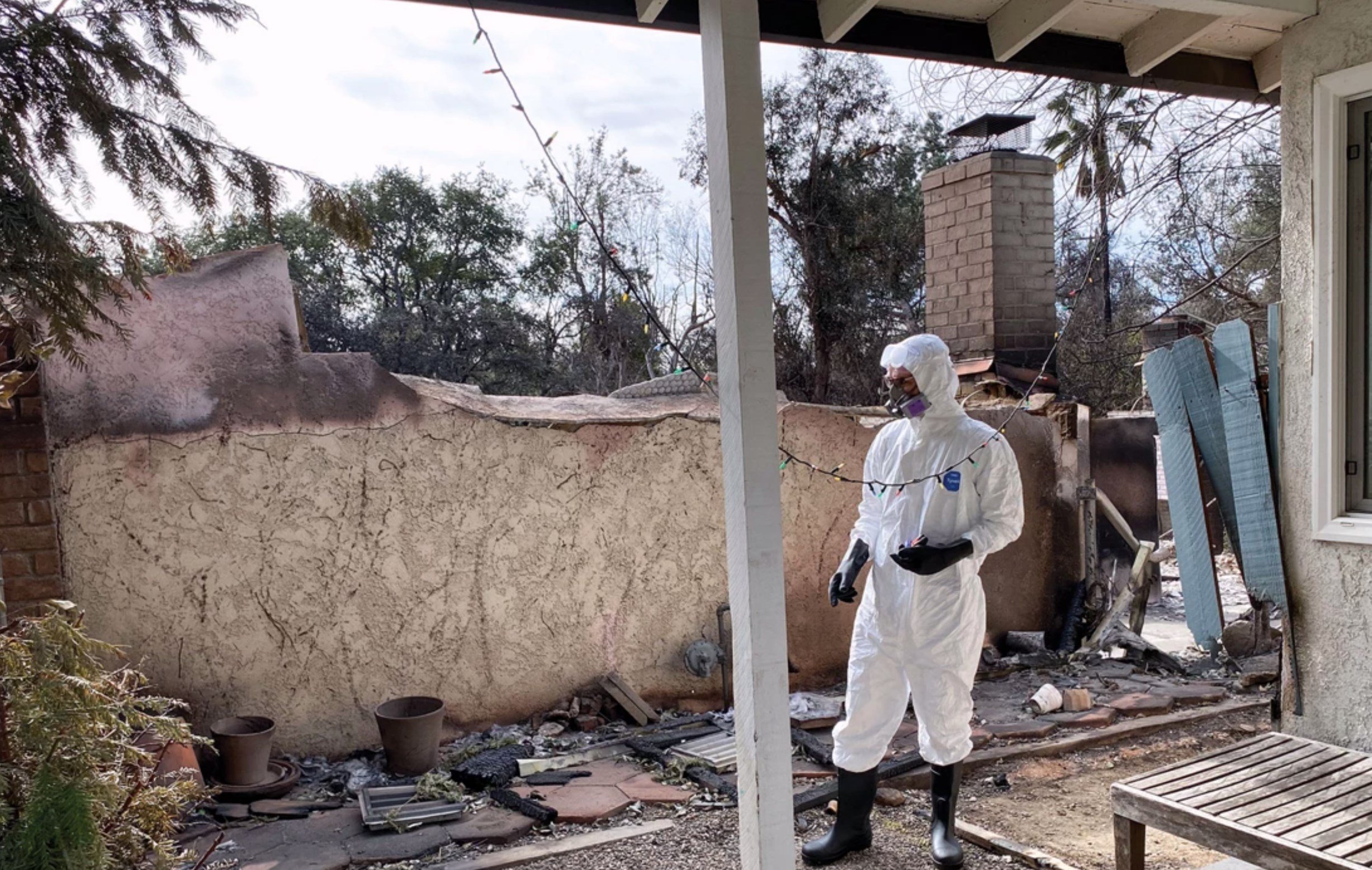 Lead-rich ash and dust traveled far afield of 2025 Los Angeles fires