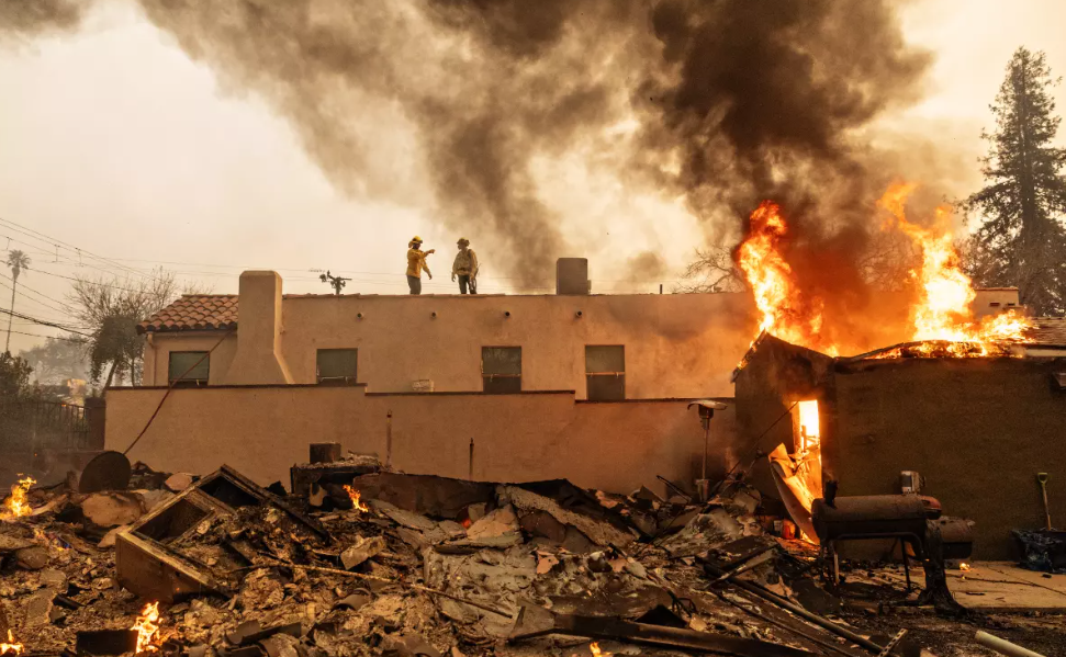 Officials considered warning Altadena before Eaton fire, but no alert was sent
