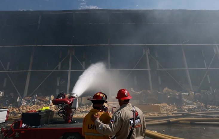 LA warehouse fire released so much pollution into the air it surpassed 2025 wildfires that ravaged city