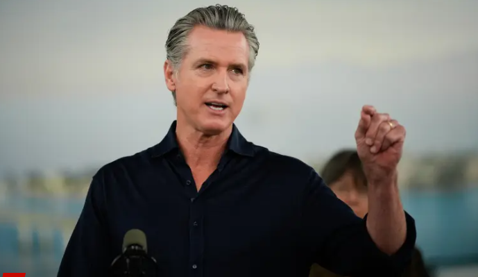 California Democrats punt bill to hold wildfire-starting utility companies accountable