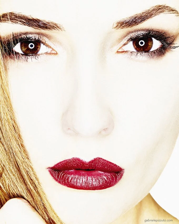 webKarina11659inpr4 copia.jpg