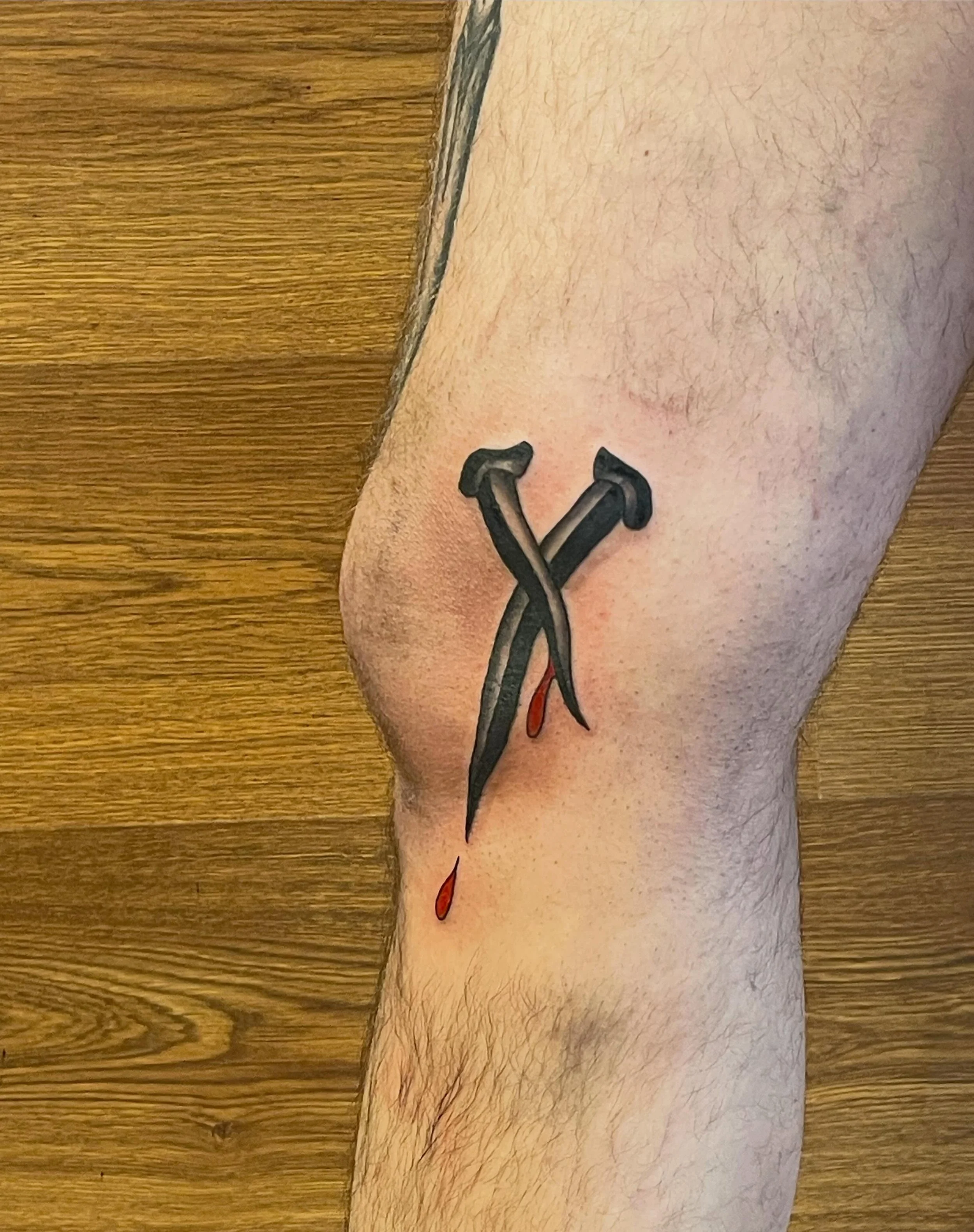 Clous r&eacute;alis&eacute; &agrave; @nauthizcreationtattoo 🩸