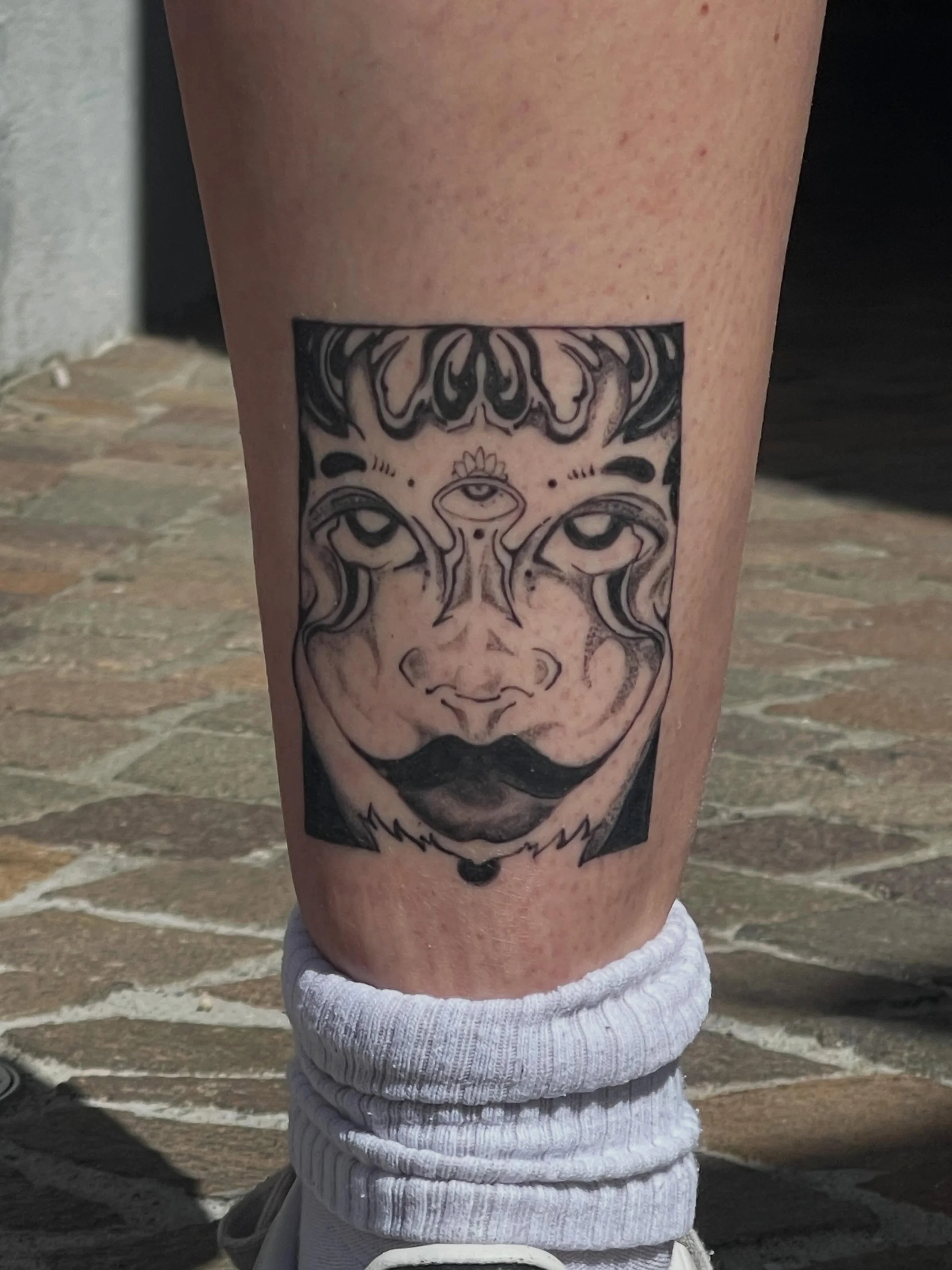 Gu&eacute;rit sans retouches  fait &agrave; @nauthizcreationtattoo