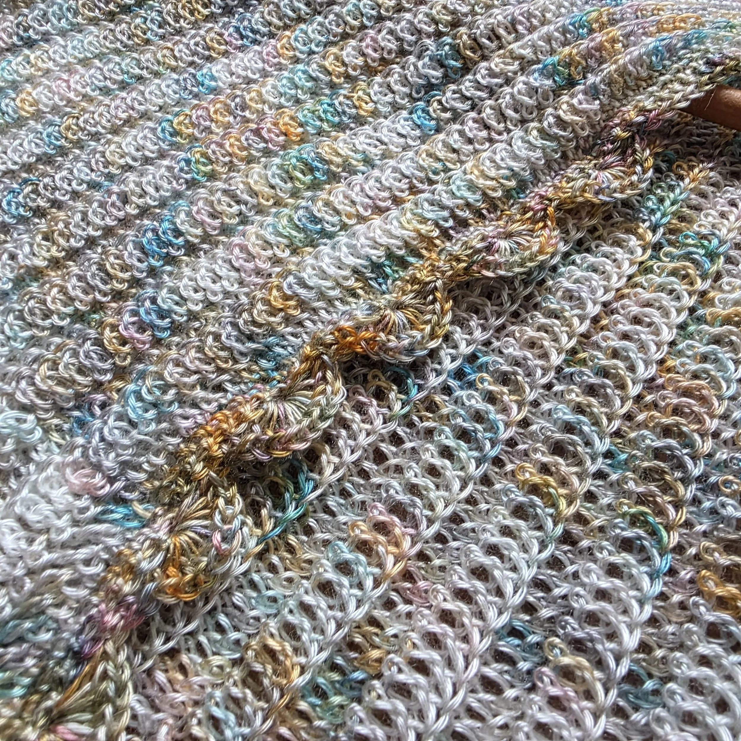 'Cho Cho' 4ply Crochet Capelet - Free tutorial available with the purchase of 100g 4ply skein + 20g mini skein.