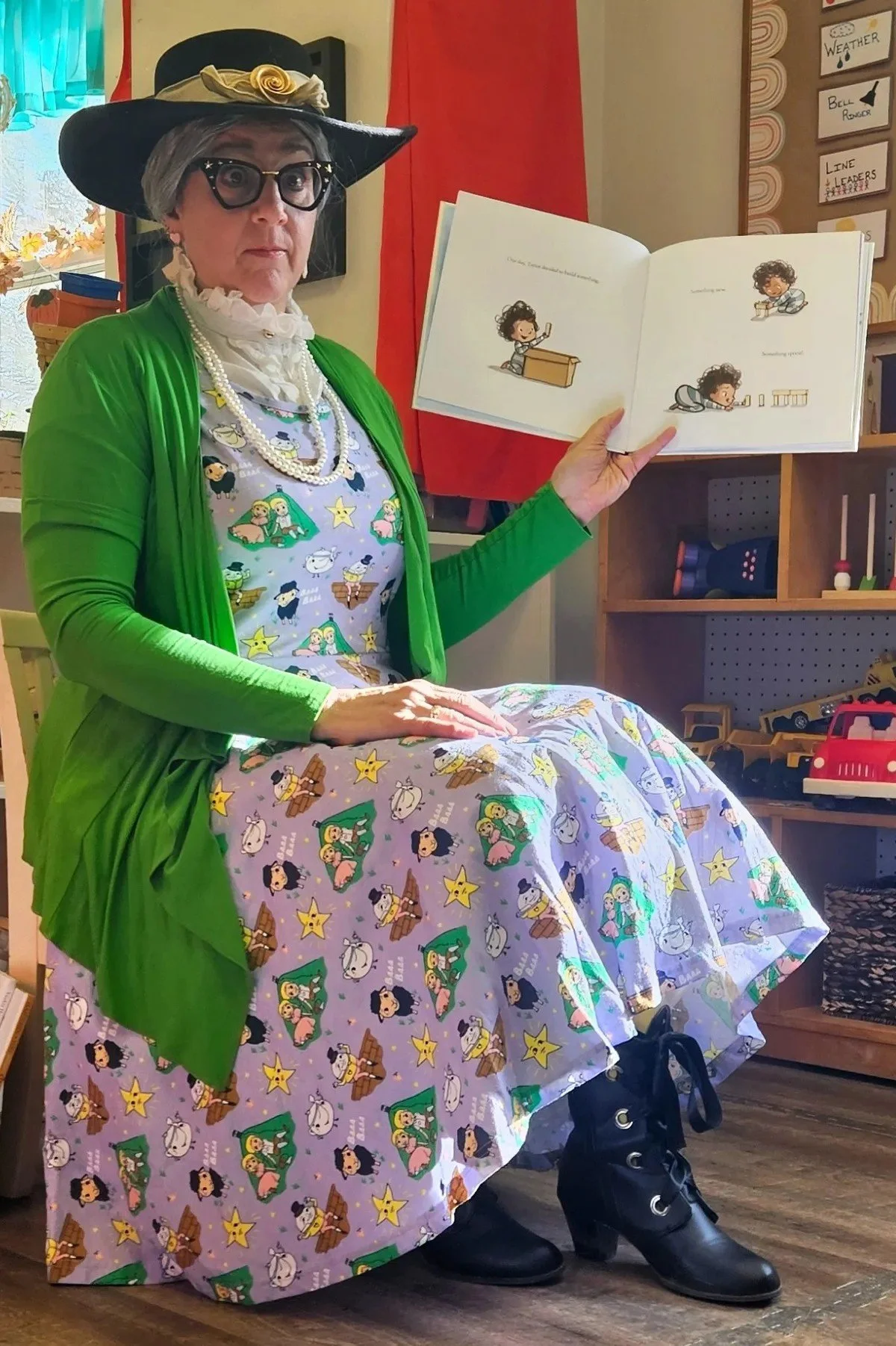 Mother Goose
(who has LOTS of costumes!)