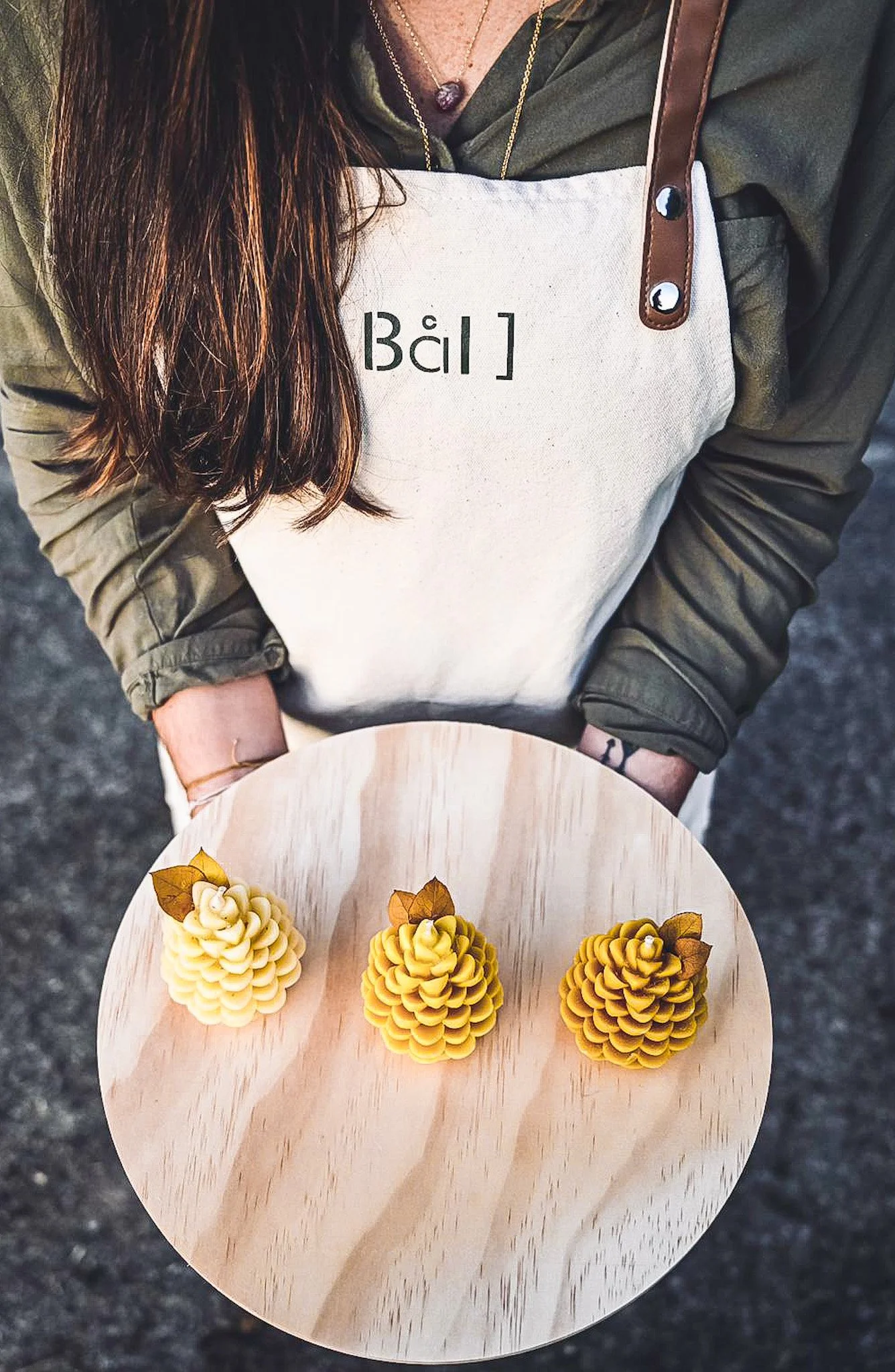 Bougie cire d'abeille couleur naturelle jaune miel artisanat