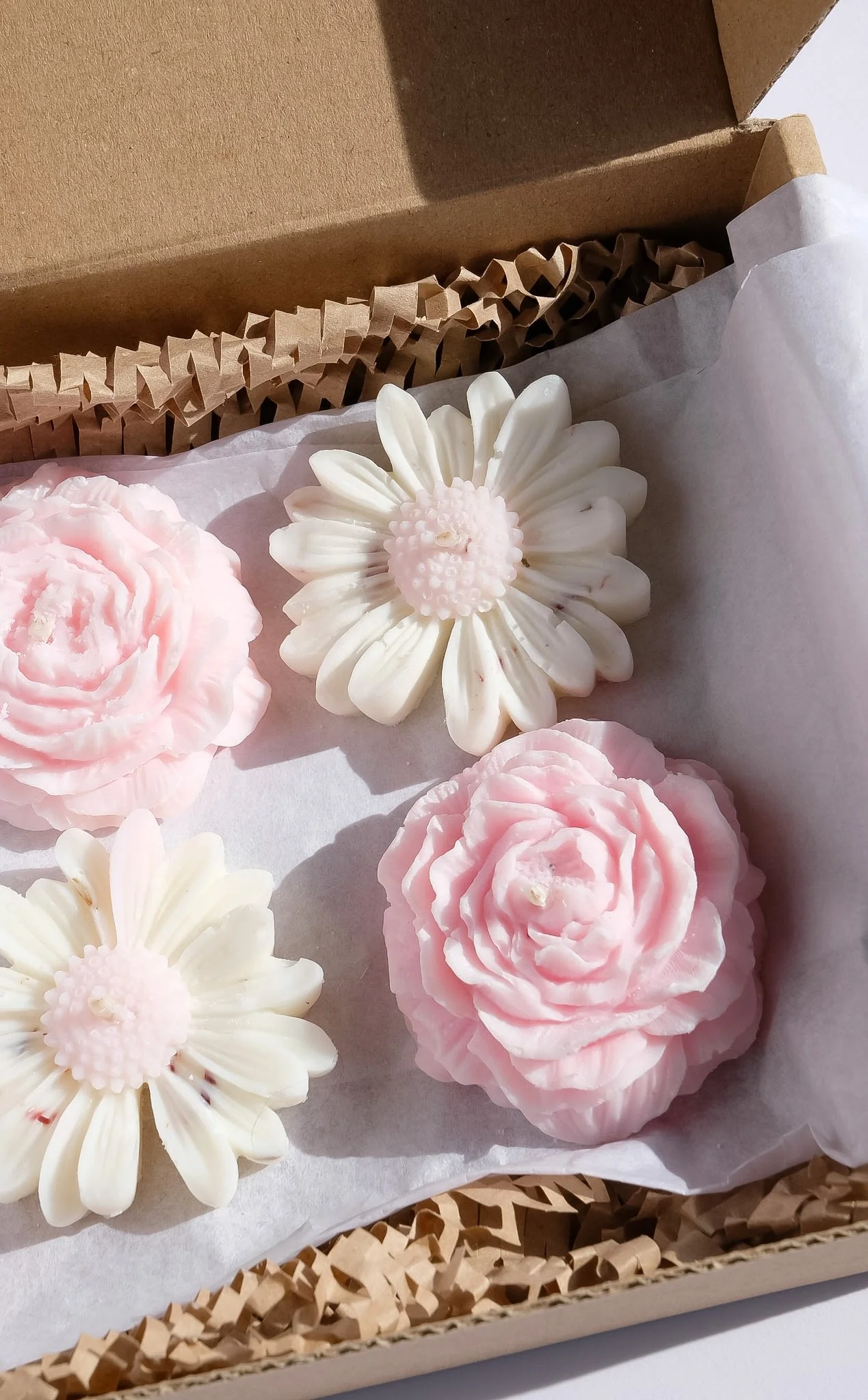Bougie fleur de cire naturelle cire de colza cadeau fête des mères fait main