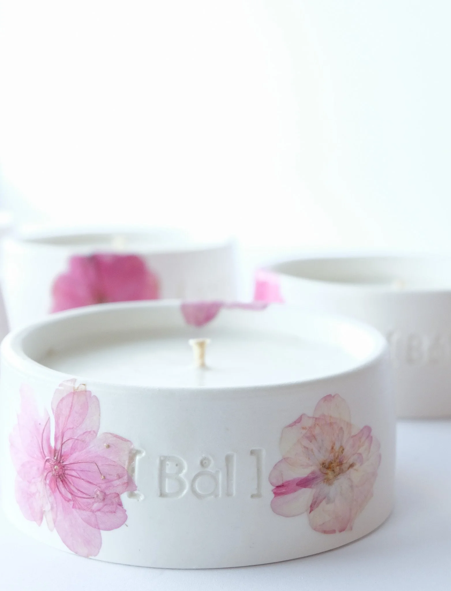Bougie fleurs de cerisier Bål — création unique fleurs séchées françaises fait main