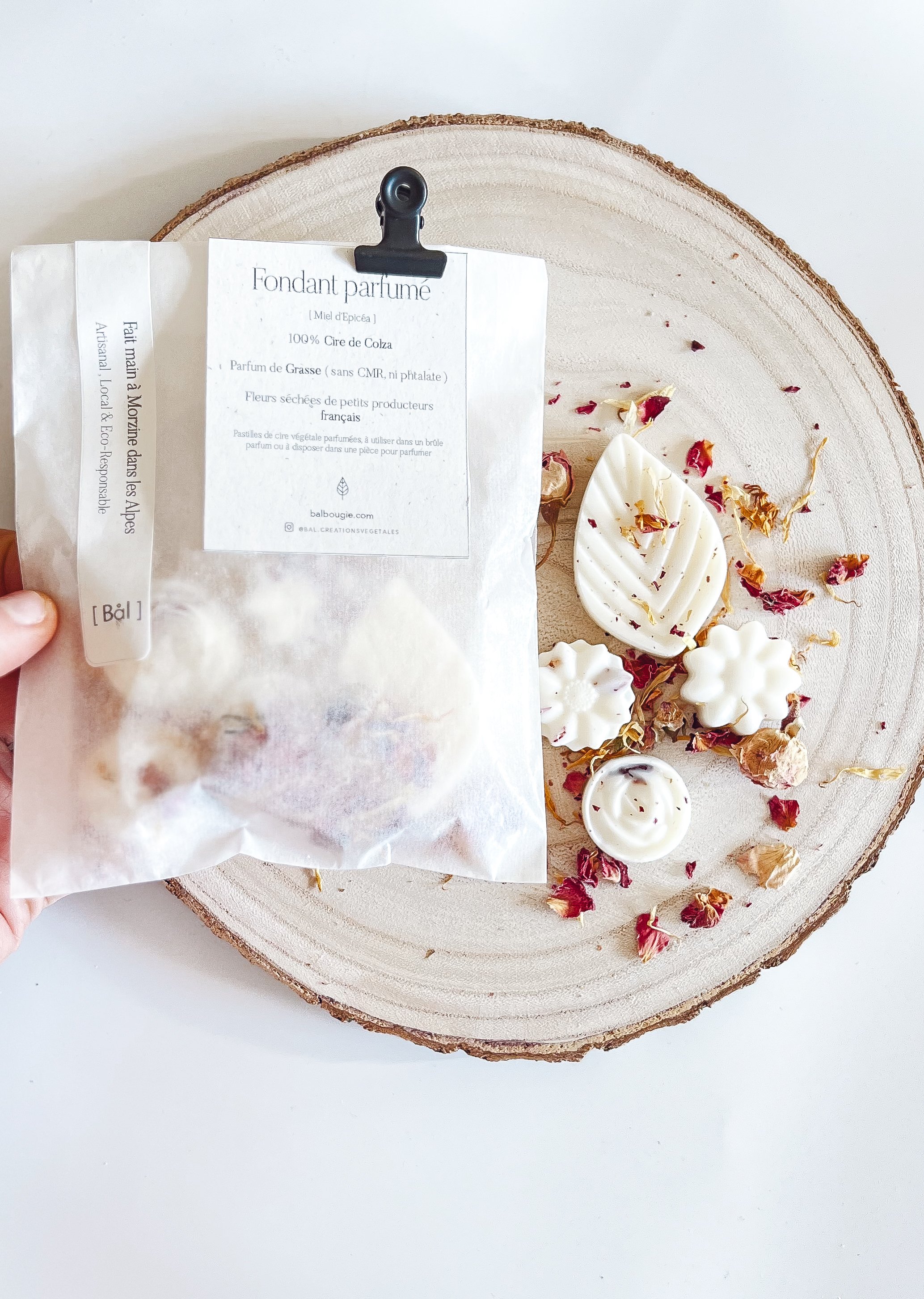 Fondants parfumés miel d'épicéa forme feuilles fleurs séchées - Bål Morzine