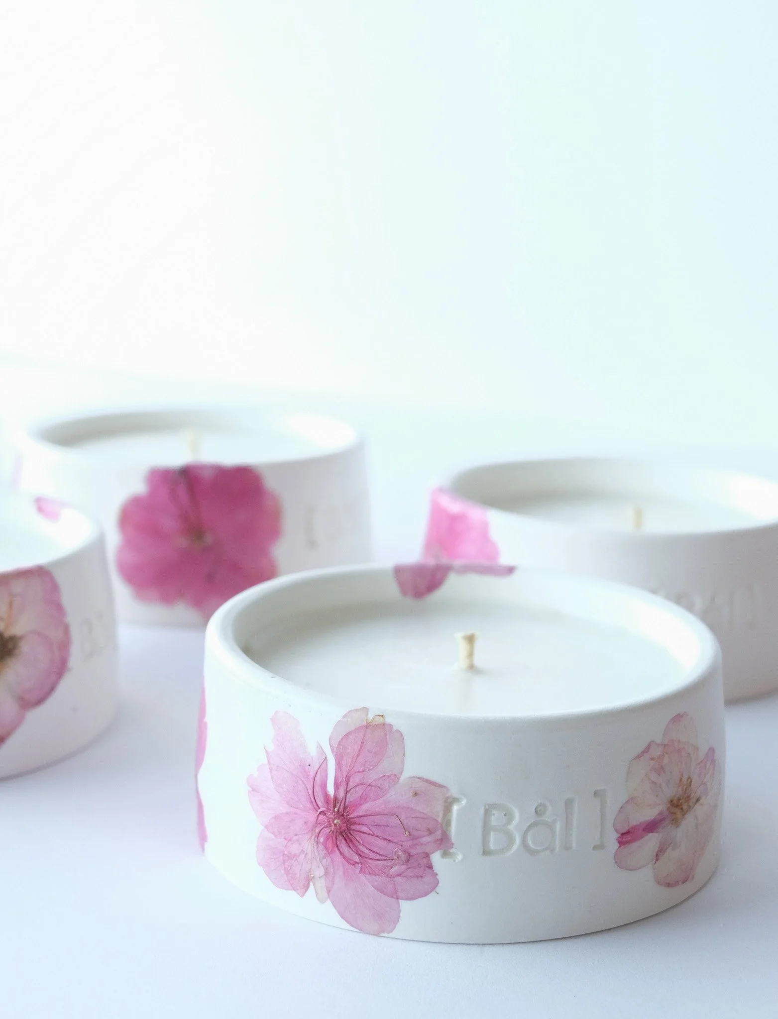 Bougie fleurs de cerisier Bål — création unique fleurs séchées françaises fait main