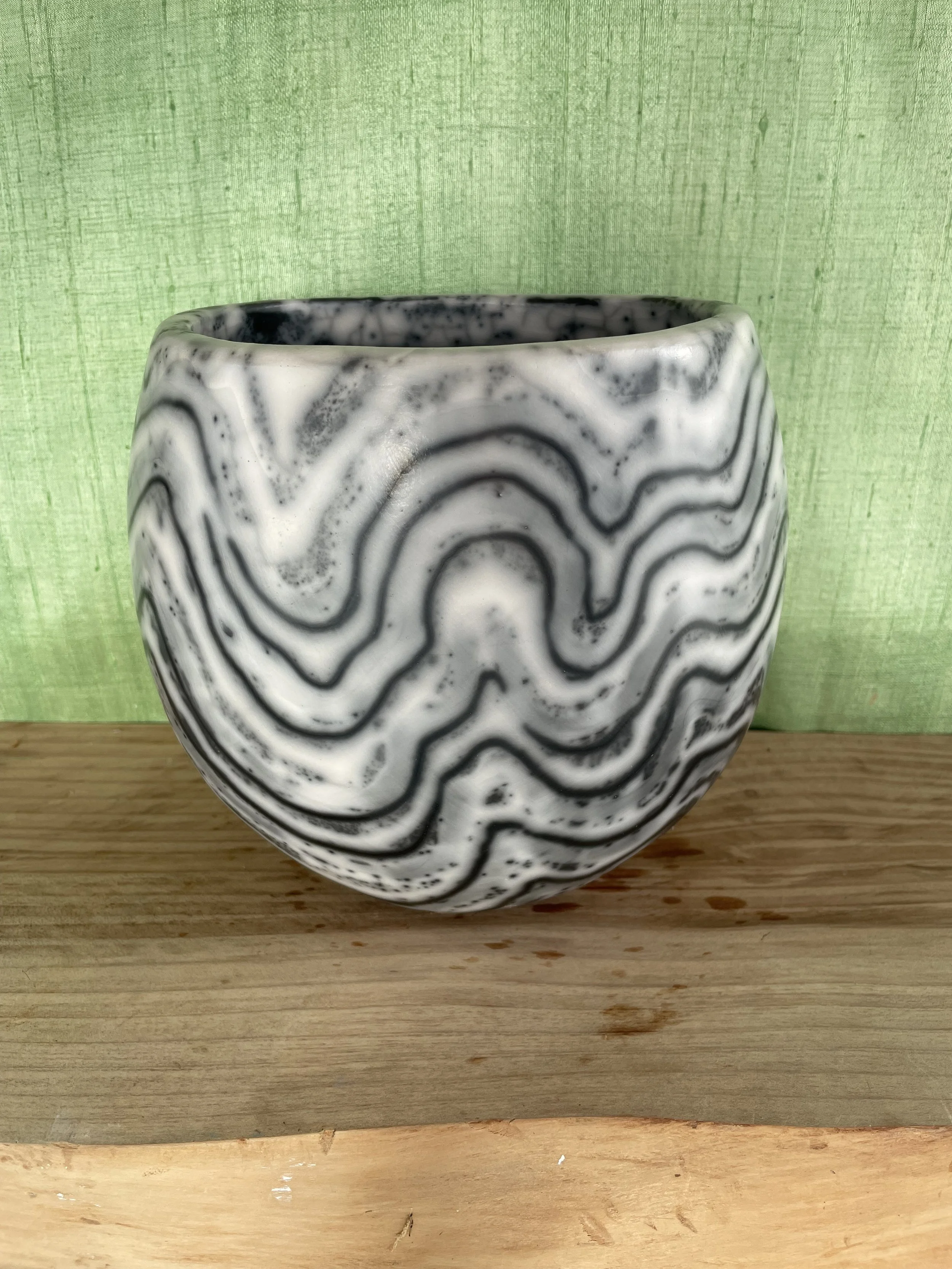 Lewisian gneiss Naked Raku Vesselround medium