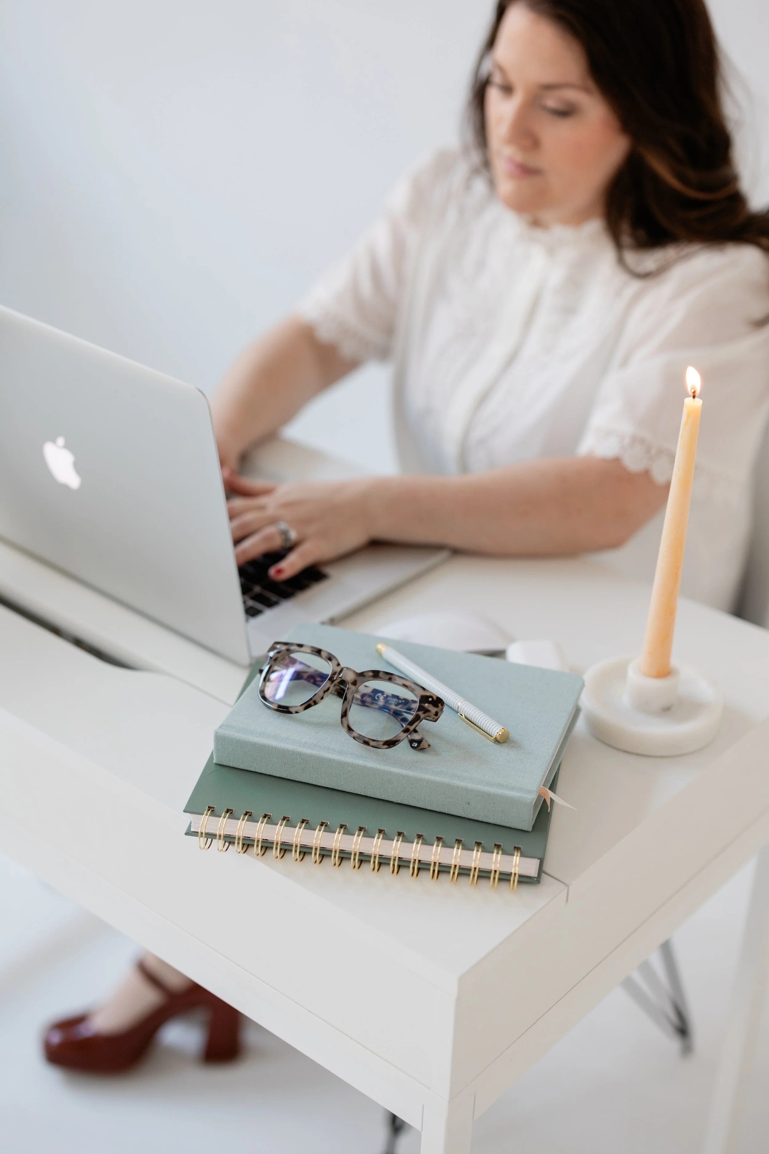 Portrait of Briana Wells, advisor supporting professional women through reflective decision-making.