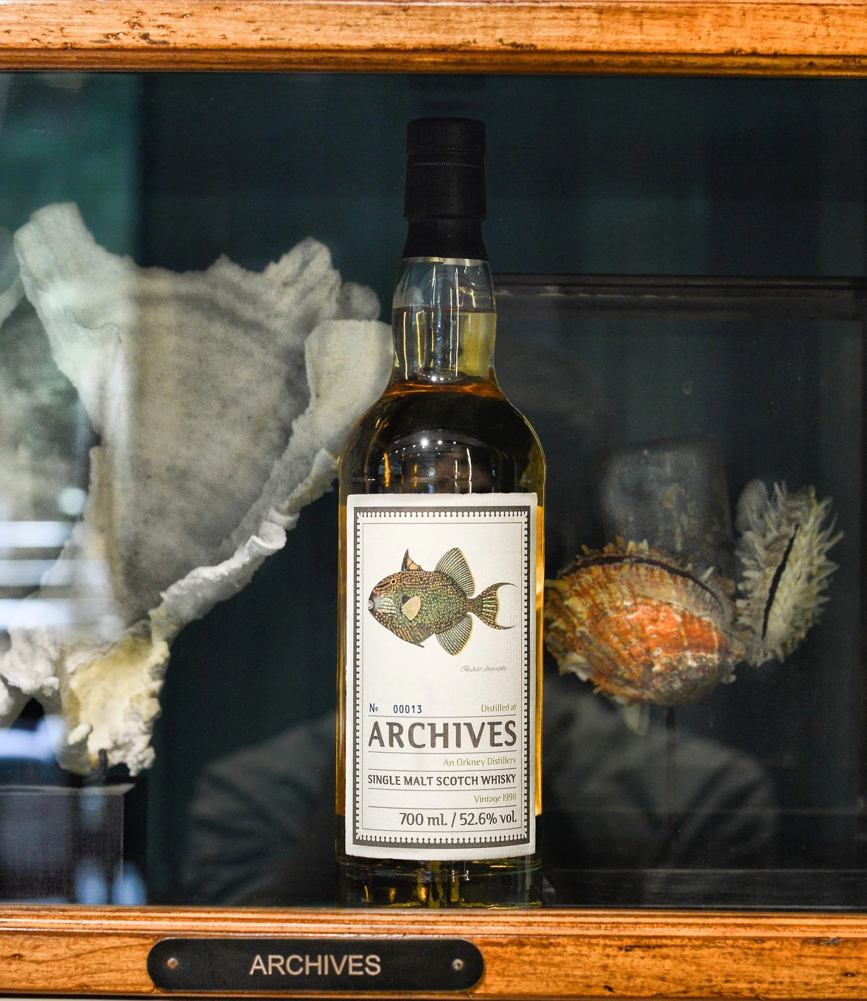 Highland Park 21 y/o - Archives - Orkney 1998 - 52,6%