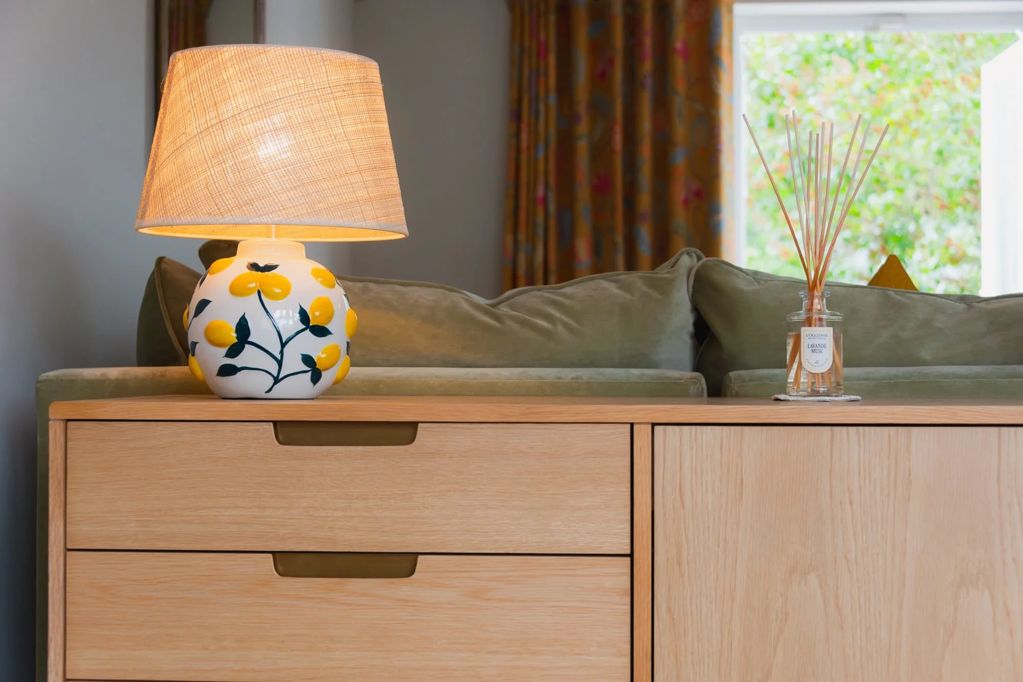 howson-design-interiors-parker-living-room-makeover-table-lamp.jpg