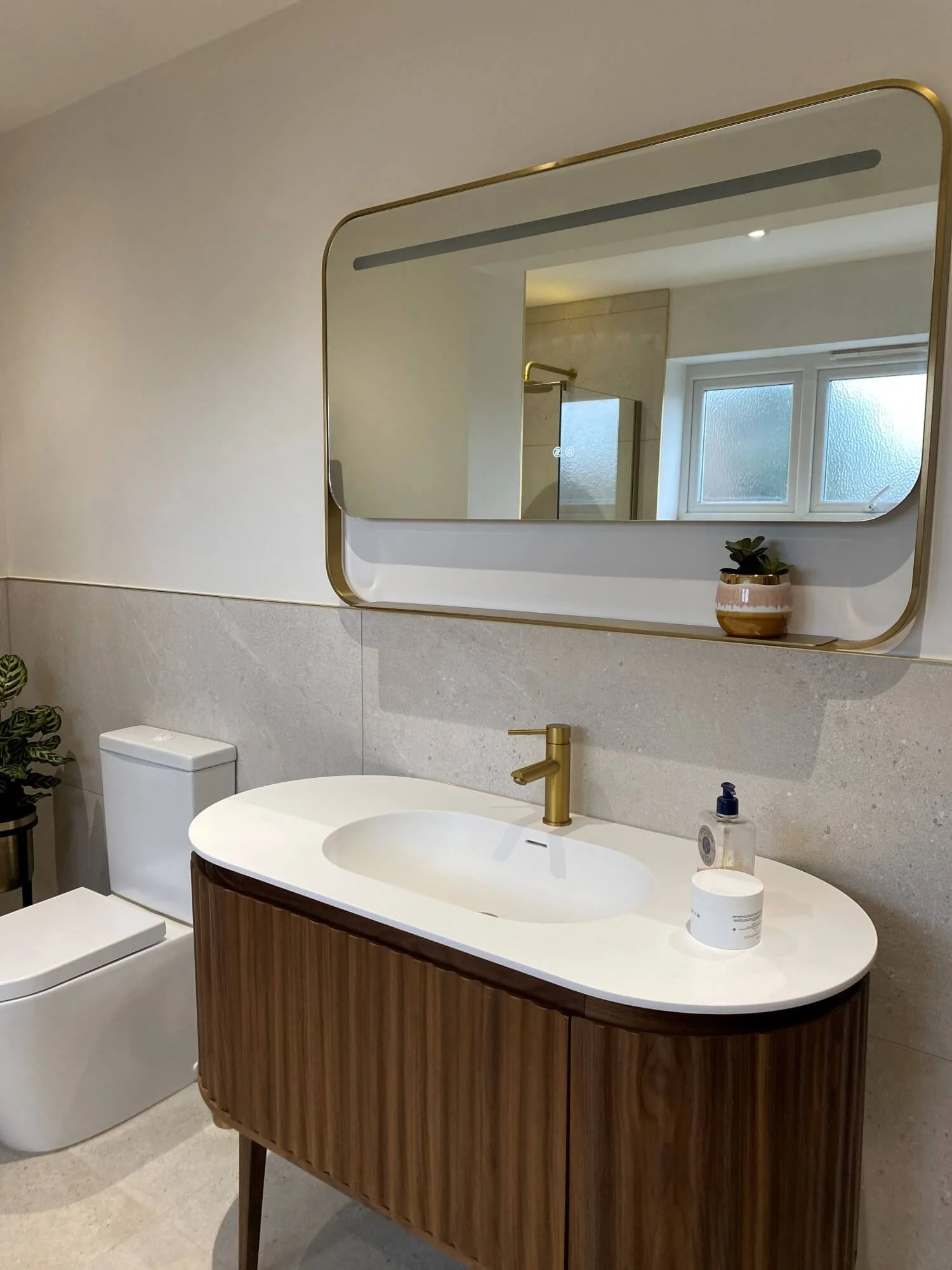 howson-design-interiors-hollies-drive-bathroom-renovation-gold-mirror.jpg