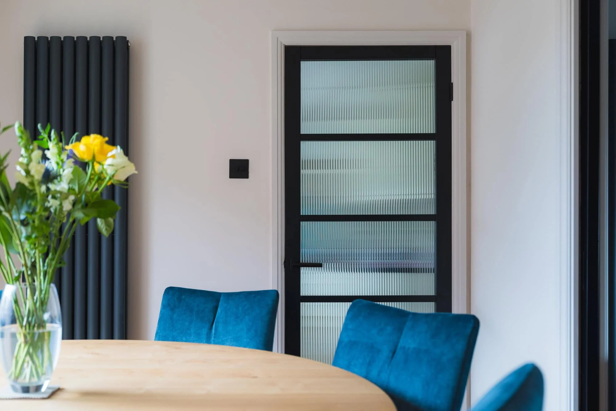 howson-design-interiors-living-room-design-dining-table.jpg