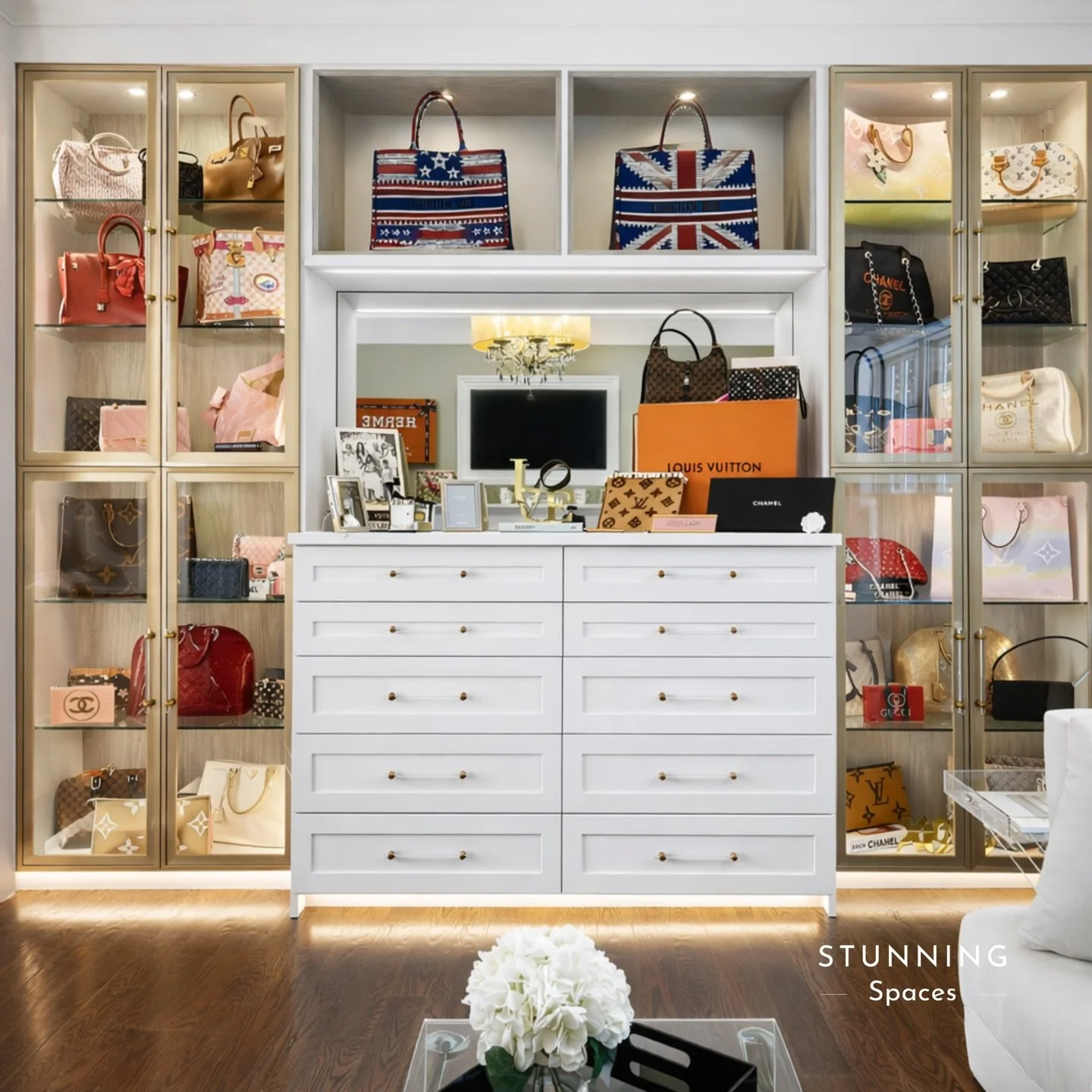 Fall in love with your dressing room over and over again.

More than storage.
A space that feels calm, considered, and unmistakably yours.

#dressingroom #stunningspaces