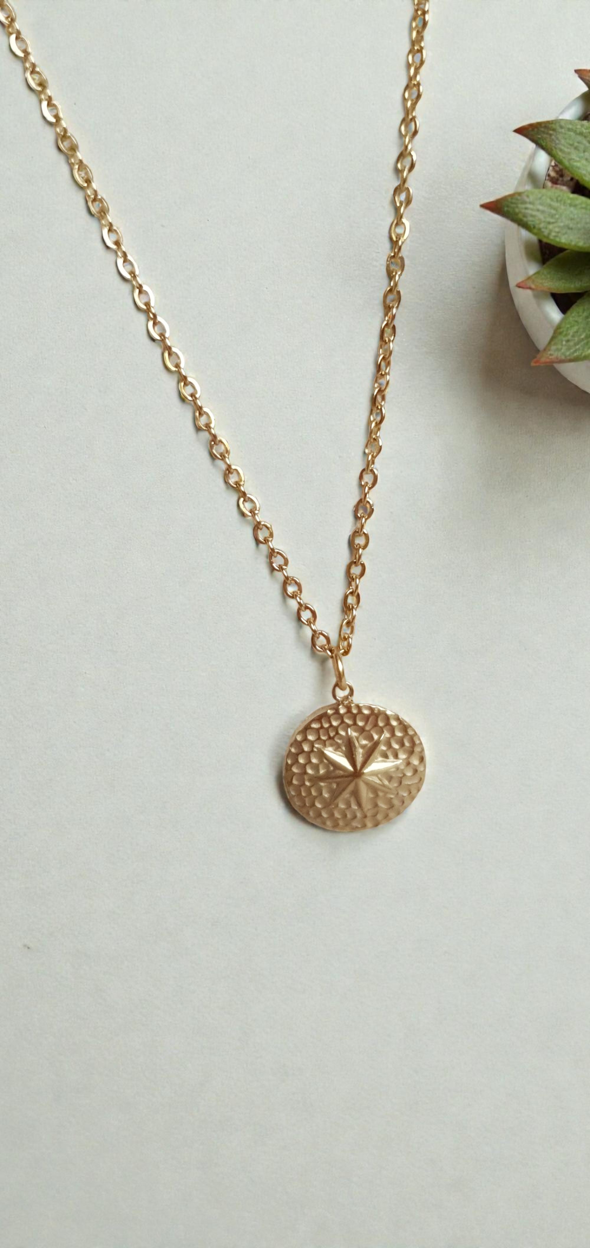 Collier étoile - Acier inoxydable doré