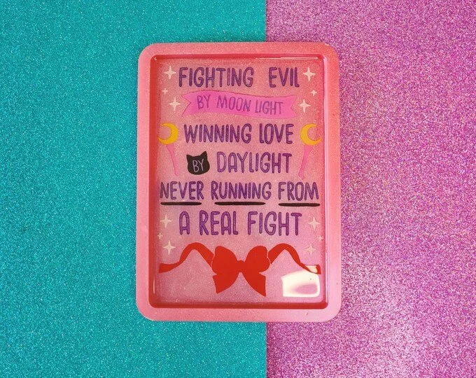 5 Stars - This Sailor Moon trinket tray is just the cutest and my friend who simply can not get enough of Sailor Moon is going to absolutely adore this as her birthday gift! It arrived very fast too which is excellent, thank you again! :)