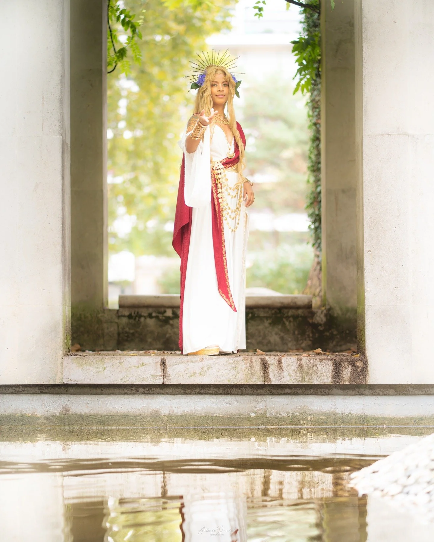 ☀️ Ce mois de septembre, les dieux grecs &eacute;taient &agrave; Harajuku&hellip;
Et Apollon &eacute;tait plus rayonnant que jamais dans cette interpr&eacute;tation originale sign&eacute;e #KAE ✨

📸 #cosplay #apollon #harajuku #mythologiegrecque #co