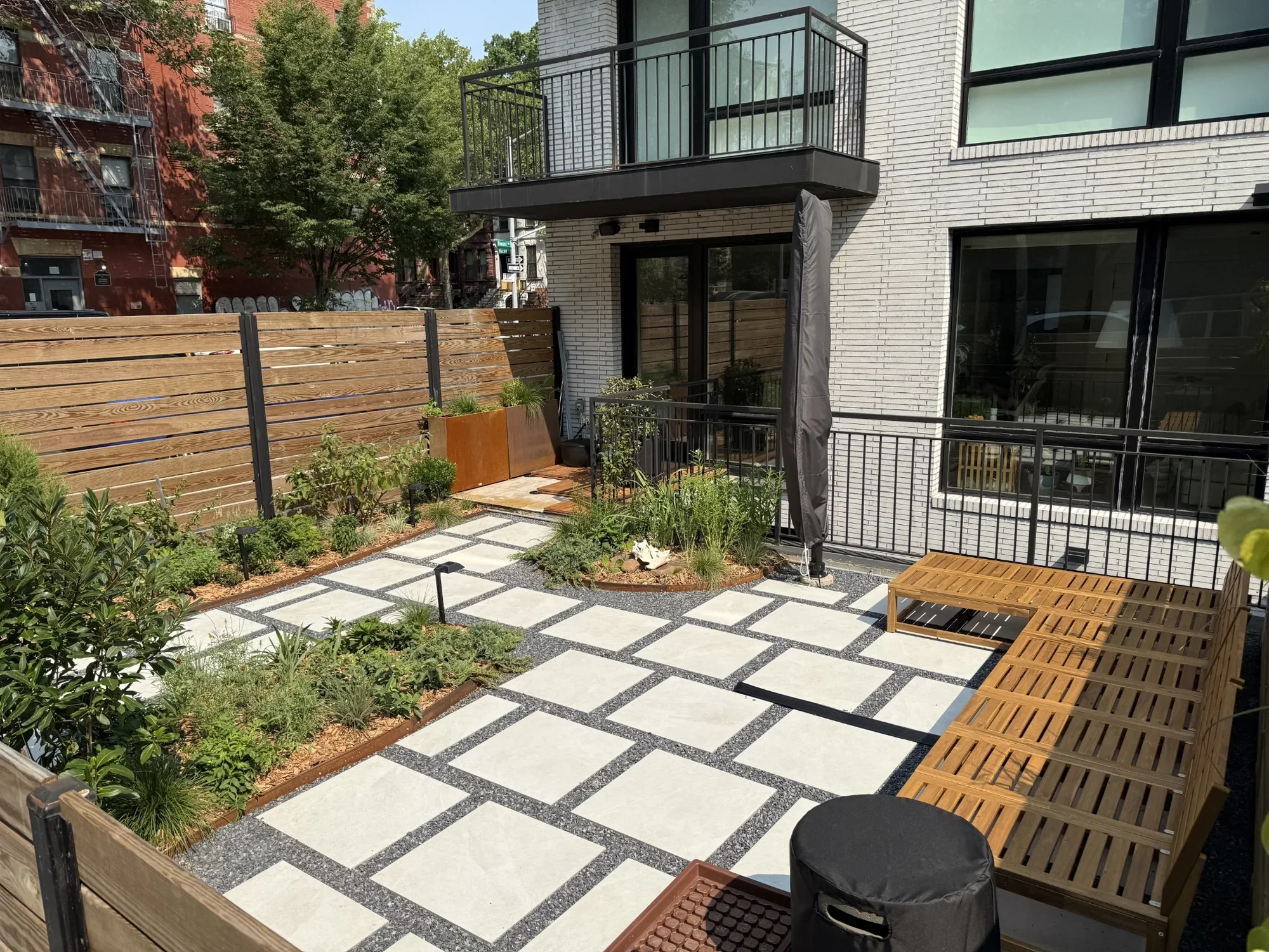 habit-brooklyn-landscape-93.webp
