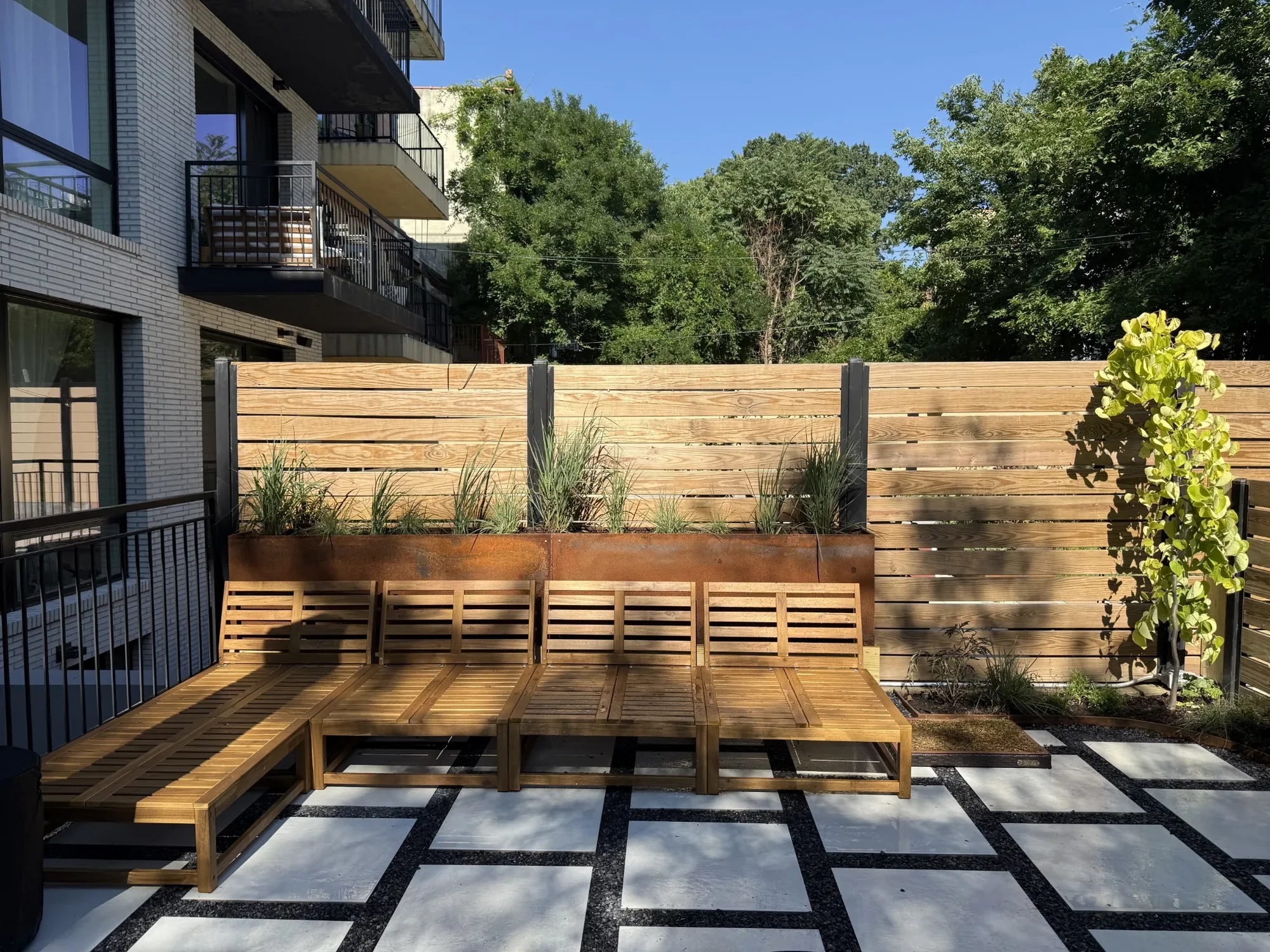 habit-brooklyn-landscape-78.webp