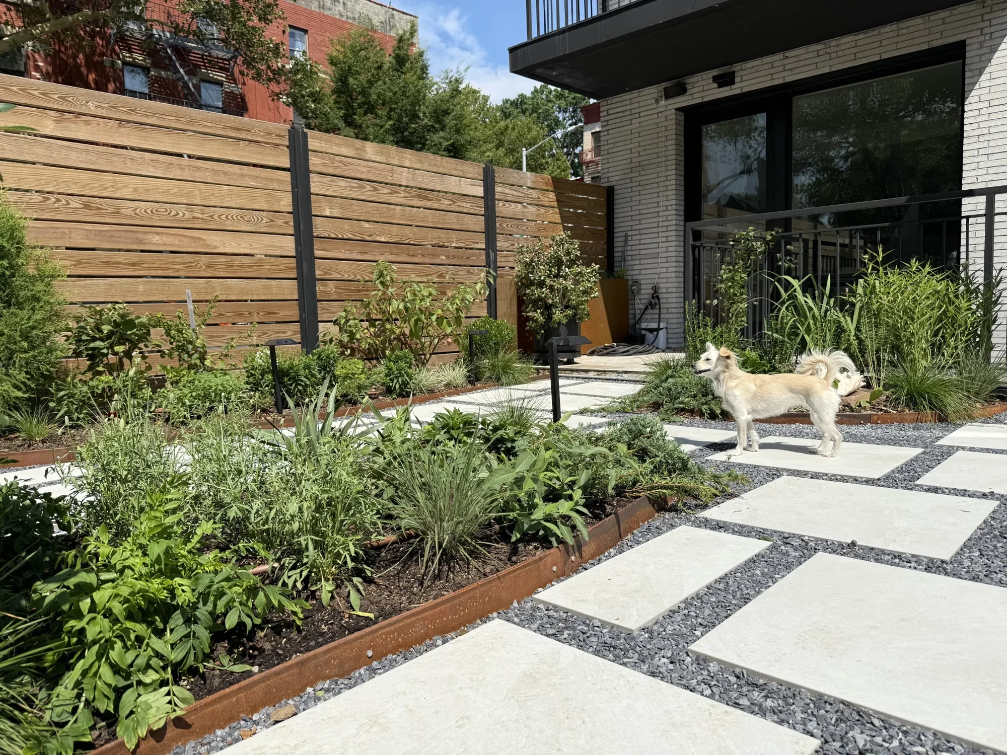 habit-brooklyn-landscape-90.webp
