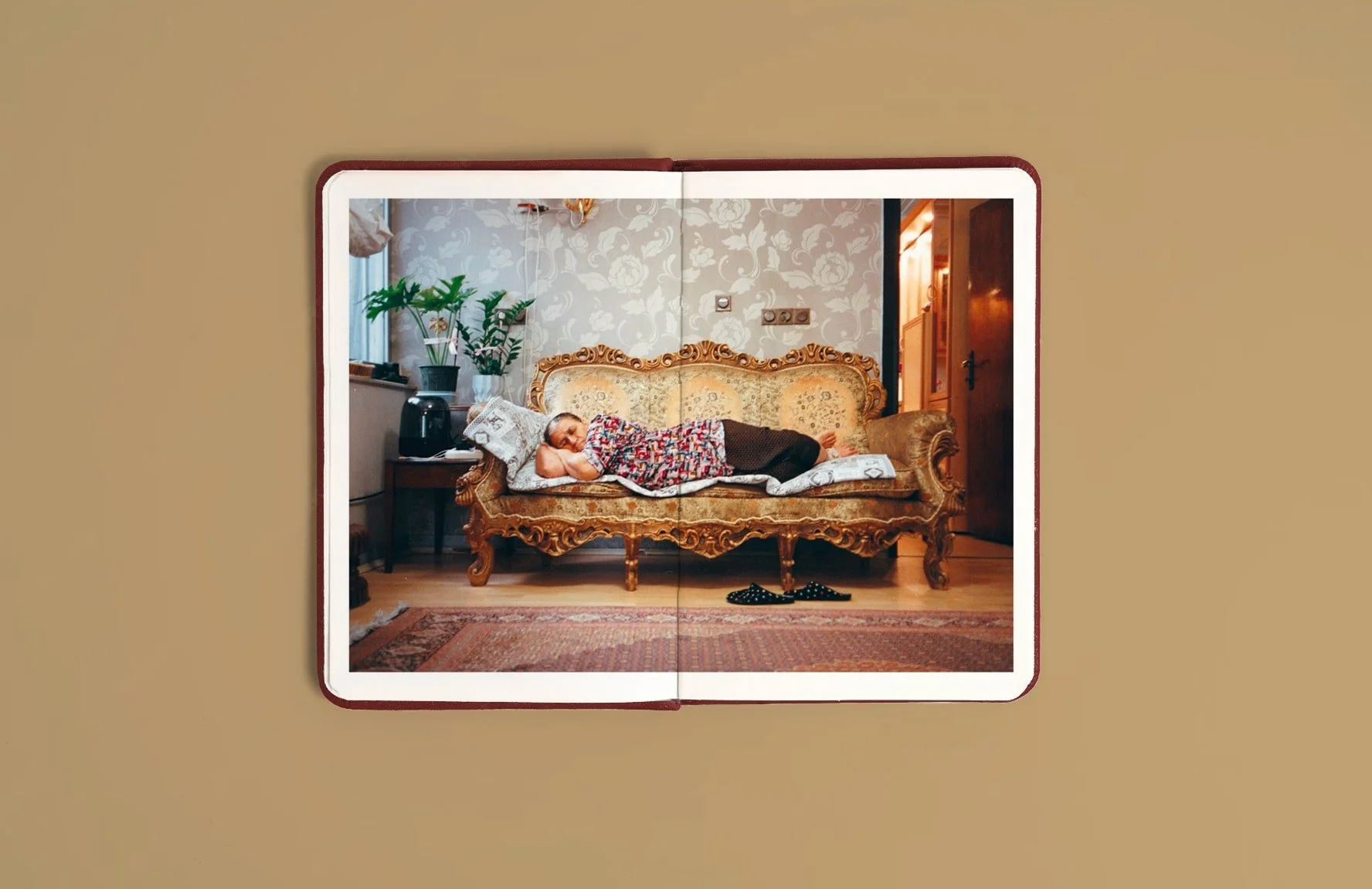 Mockup Roxane inside 3_.jpg