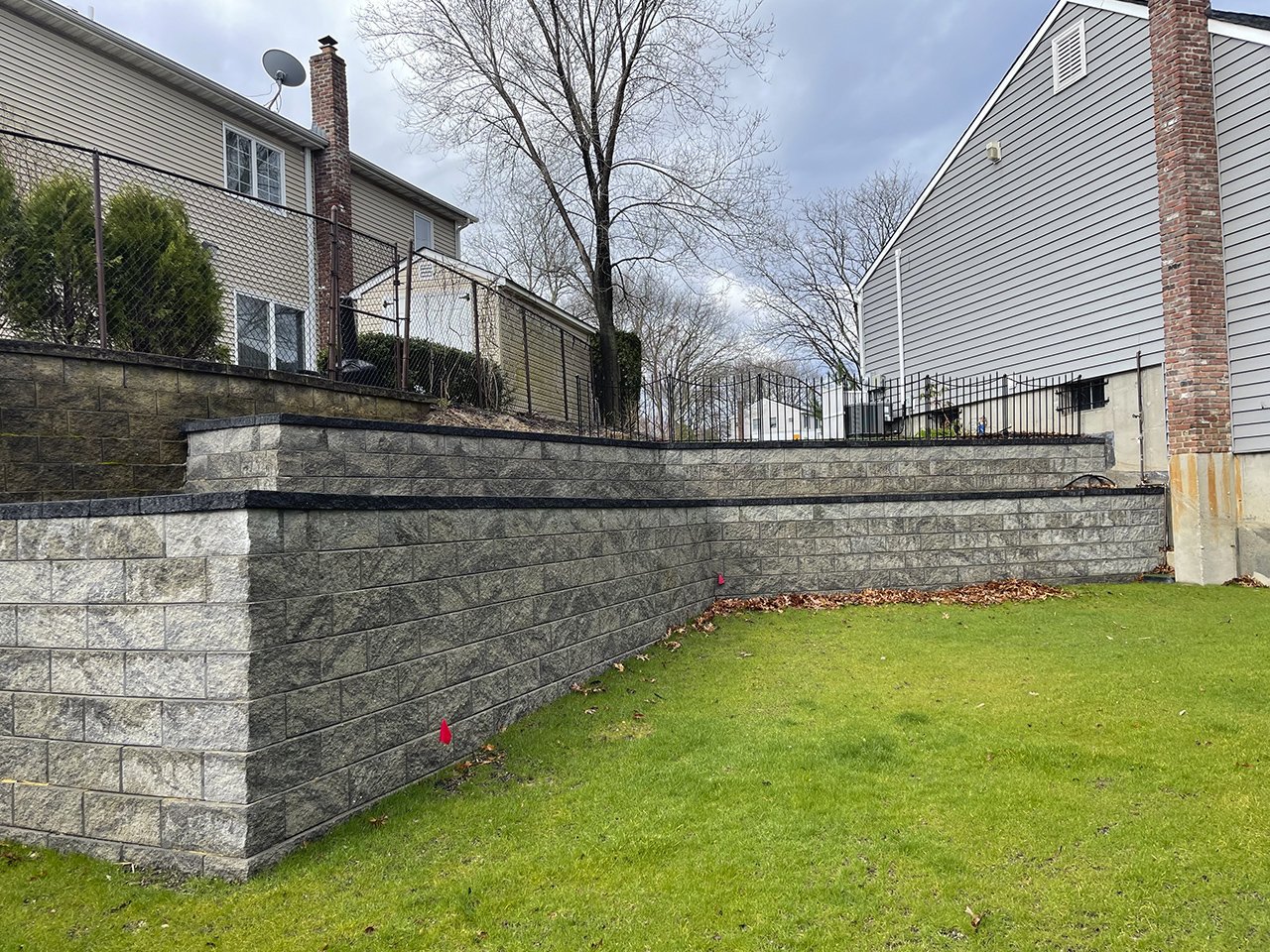 Affordable-Patio_Retaining-Wall-I-3.jpg