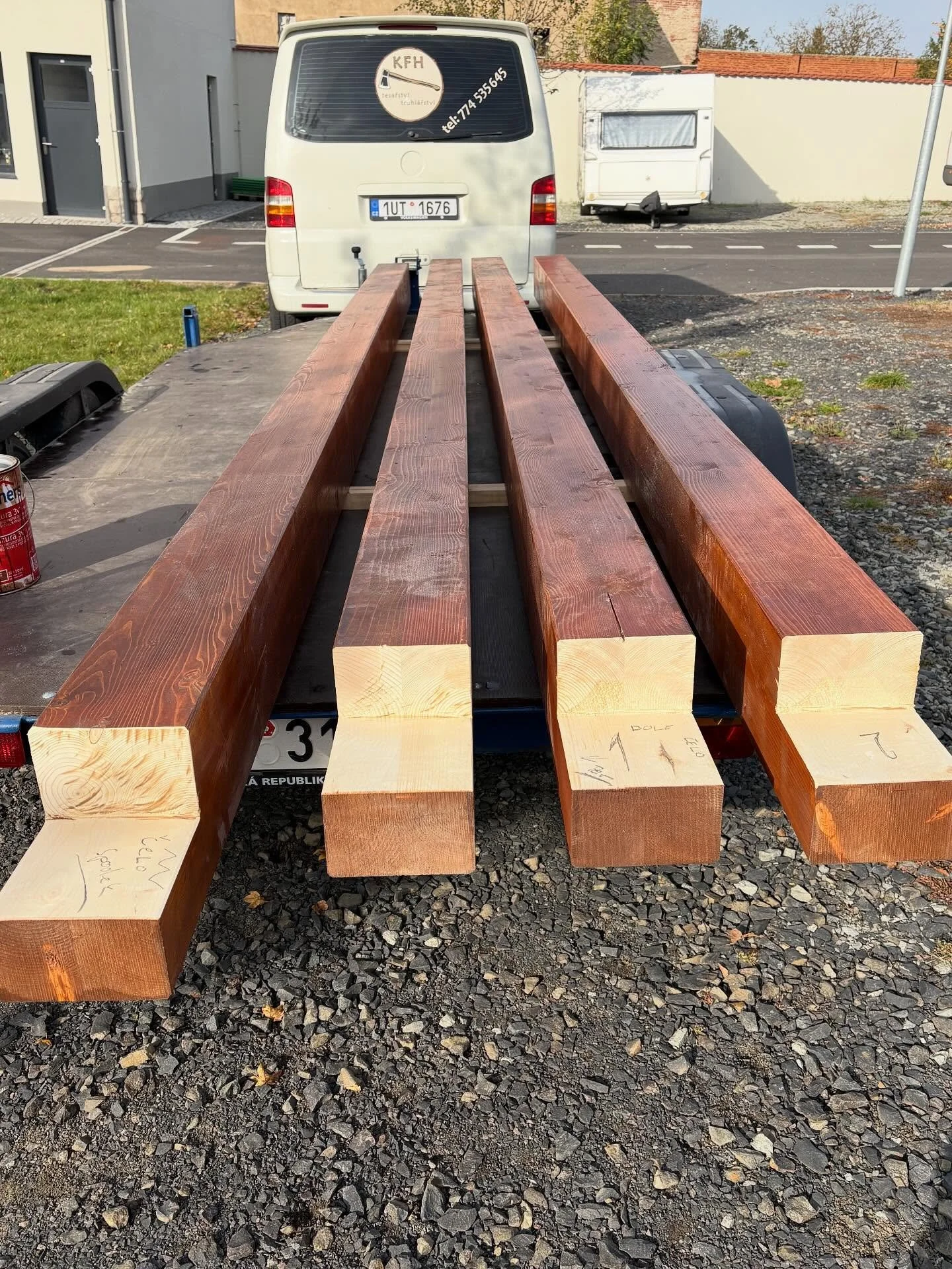 Dnes vyrostla jedna obř&iacute; 🤎 🪜🪚🤎 9x6 bude😅😅😅