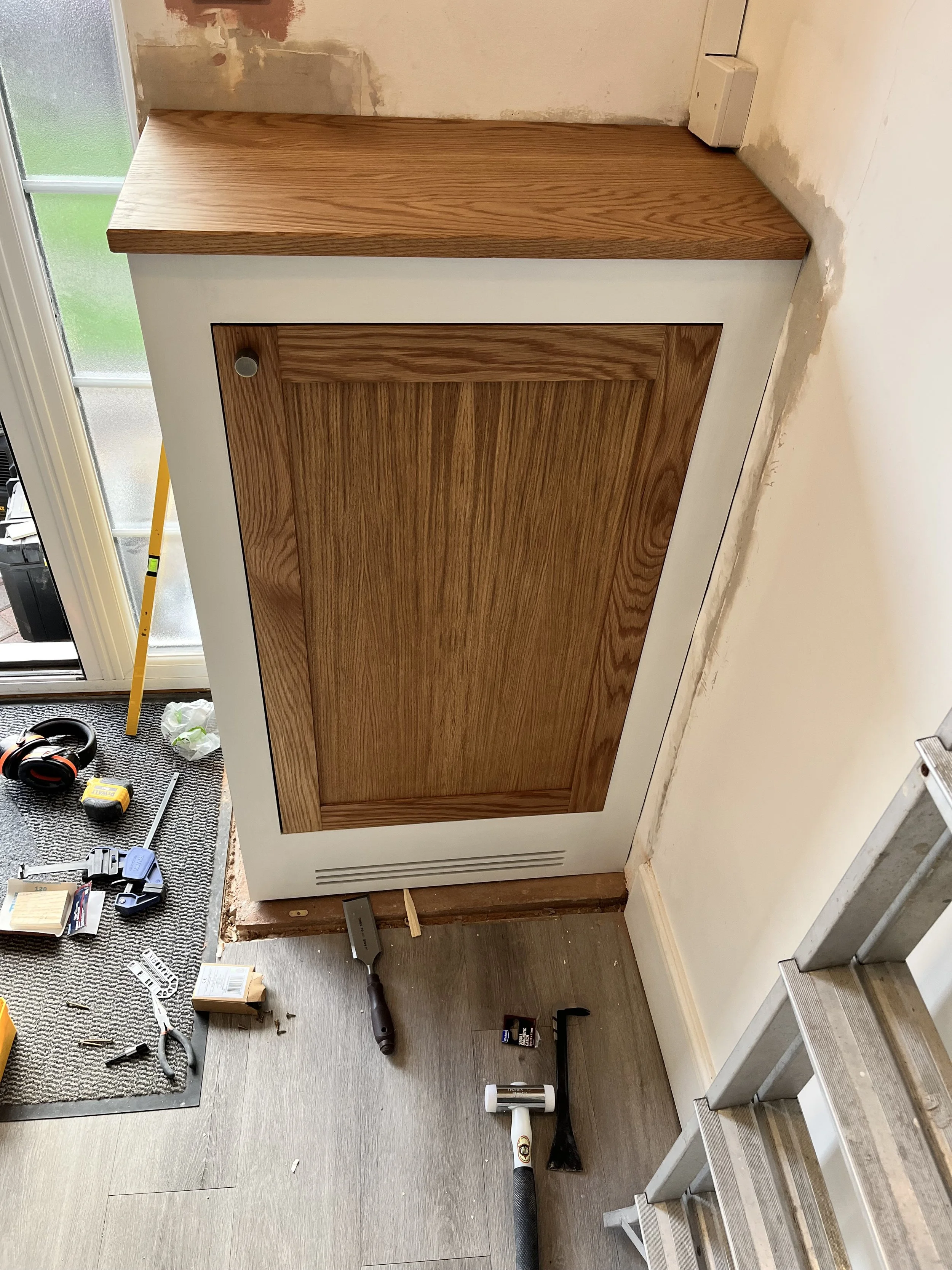 Vented Oak Meter Cupboard