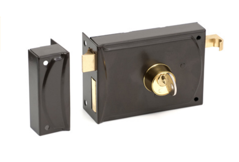 Fechadura de sobrepor com 3 chaves