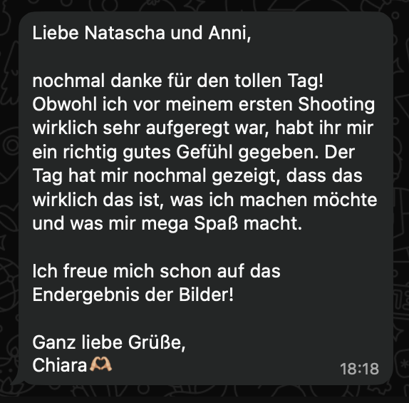 Bild eines Textausschnitts in Deutsch, in dem Chiara sich bei Natascha und Anni bedankt und ihre Freude über das Shooting und die Resultate ausdrückt.