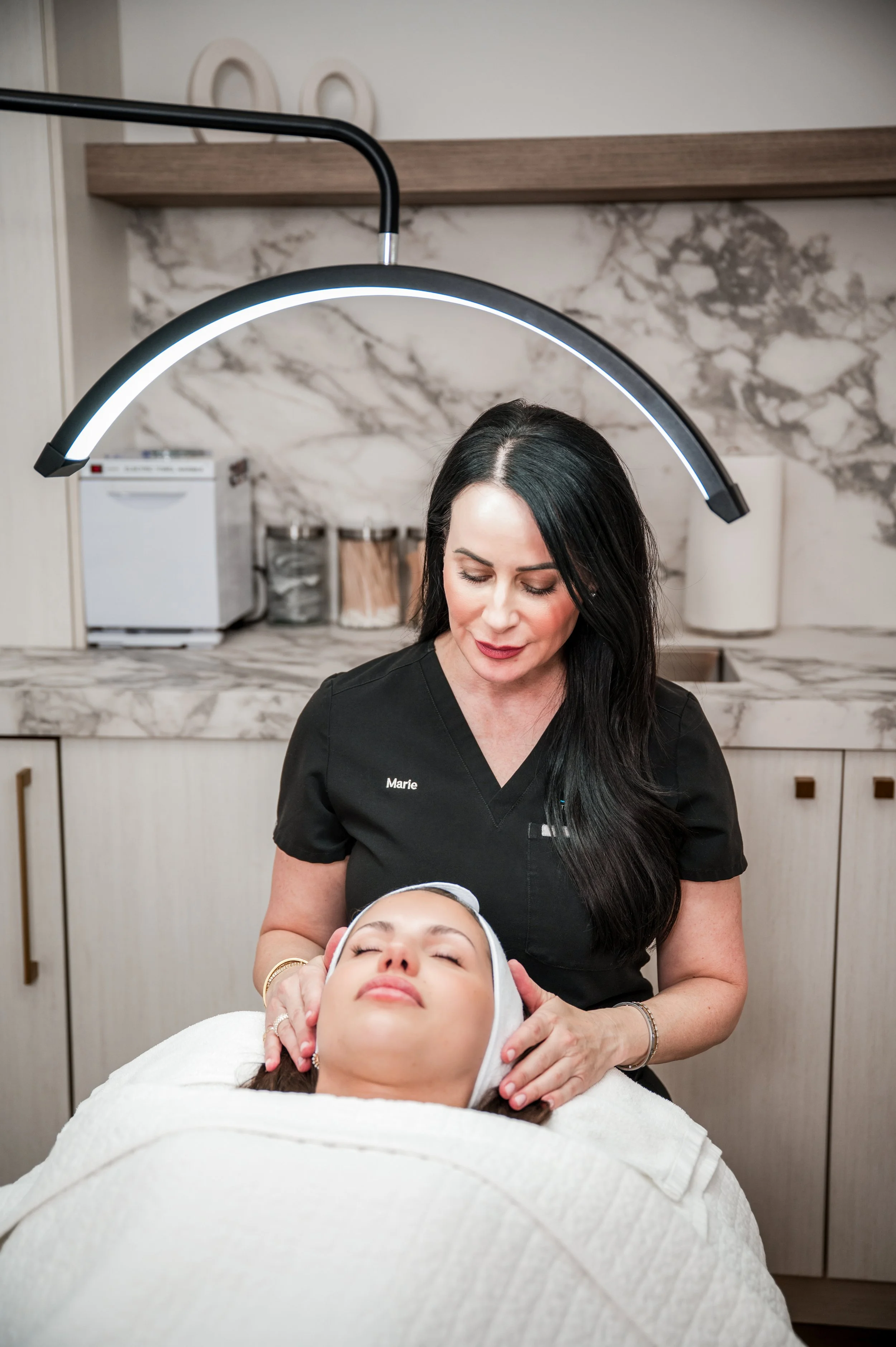 The NV Sculpting Facial